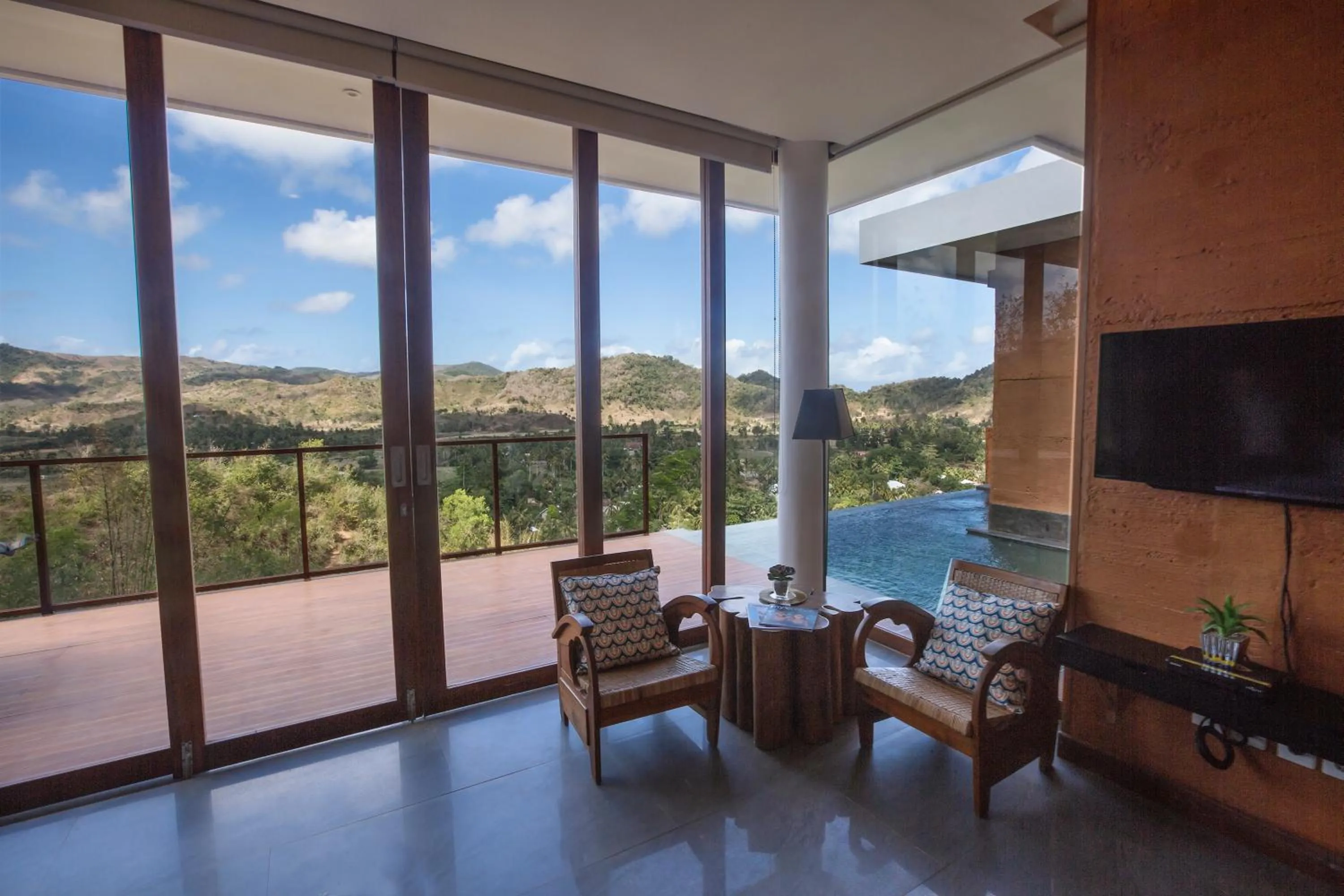 Living room in Seven Havens Residence