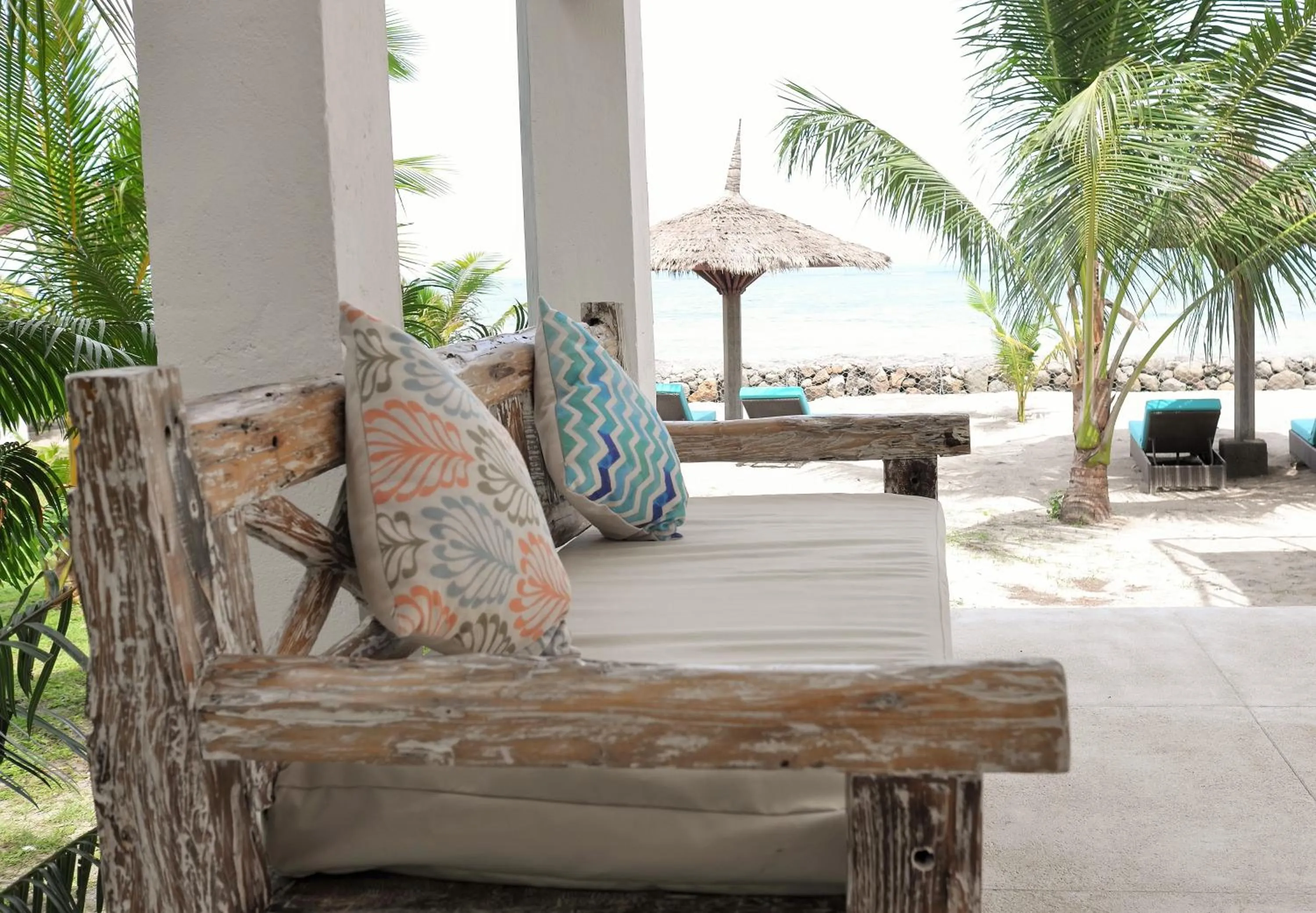 Patio in Myamo Beach Lodge