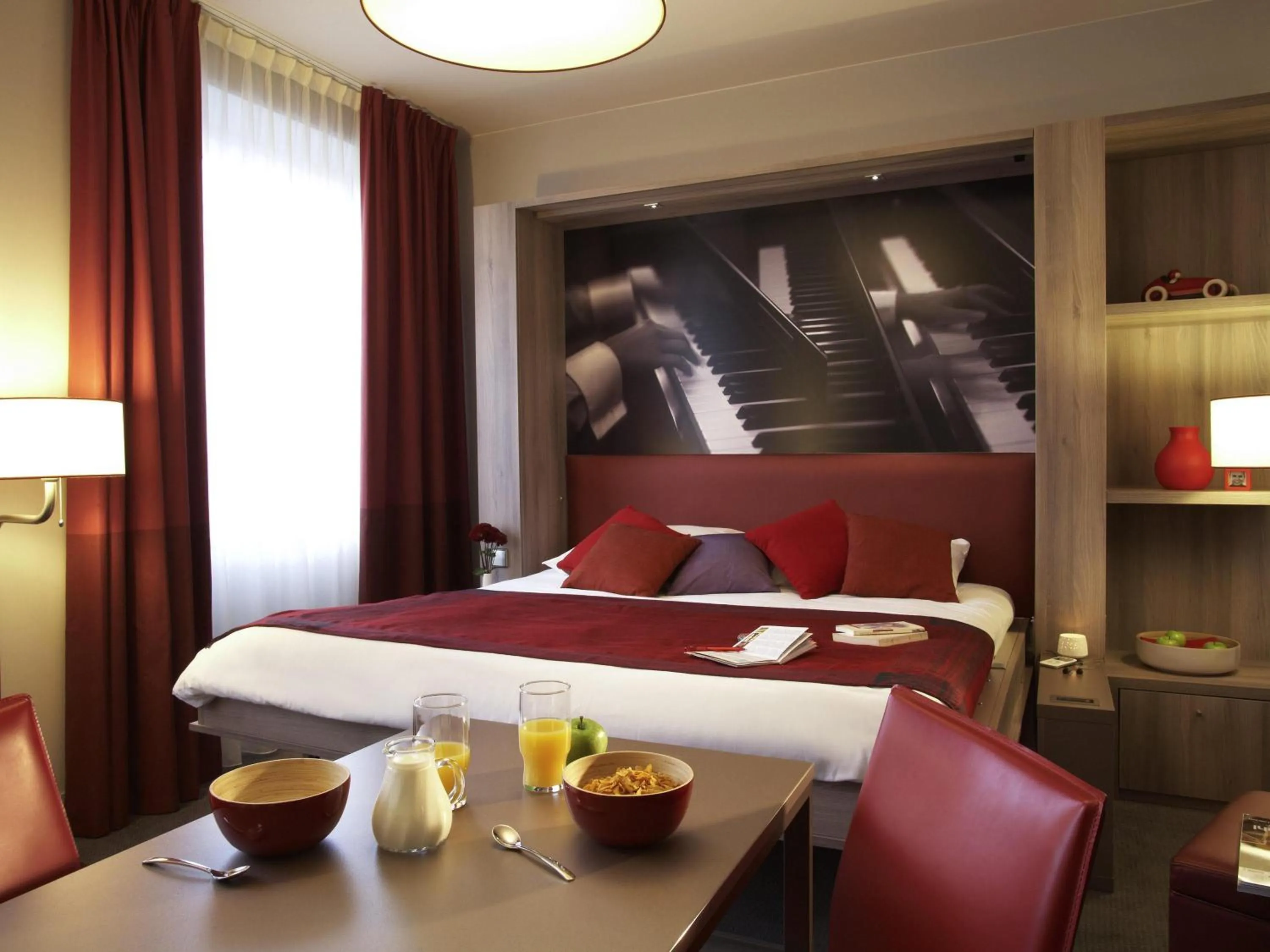 Bedroom, Bed in Aparthotel Adagio Vienna City