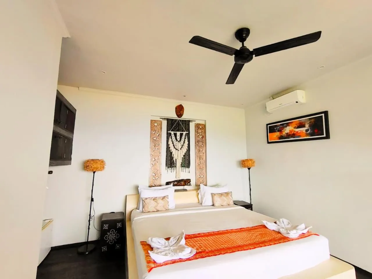 Bed in Villa Umbrella Lombok