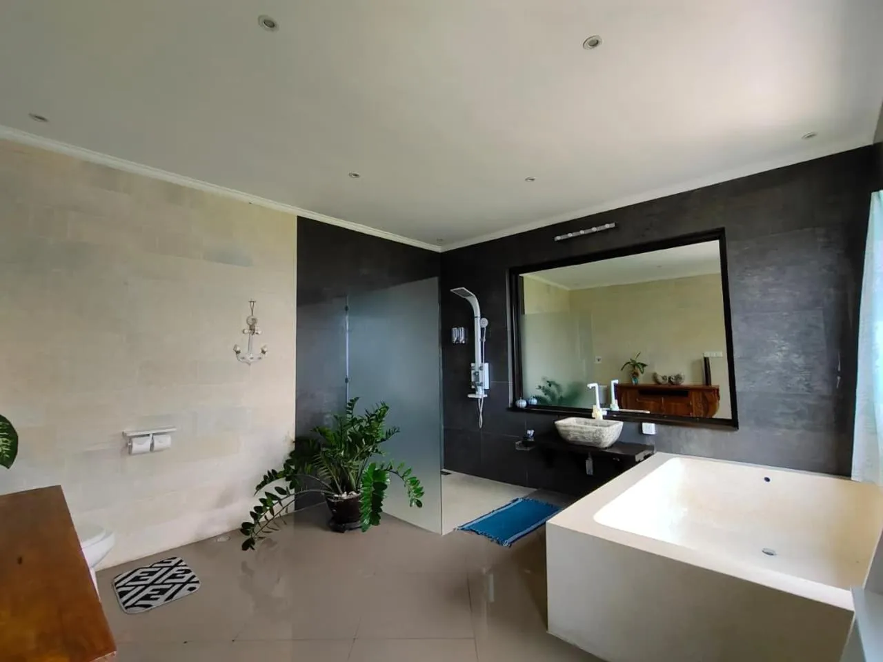 Hot Tub in Villa Umbrella Lombok