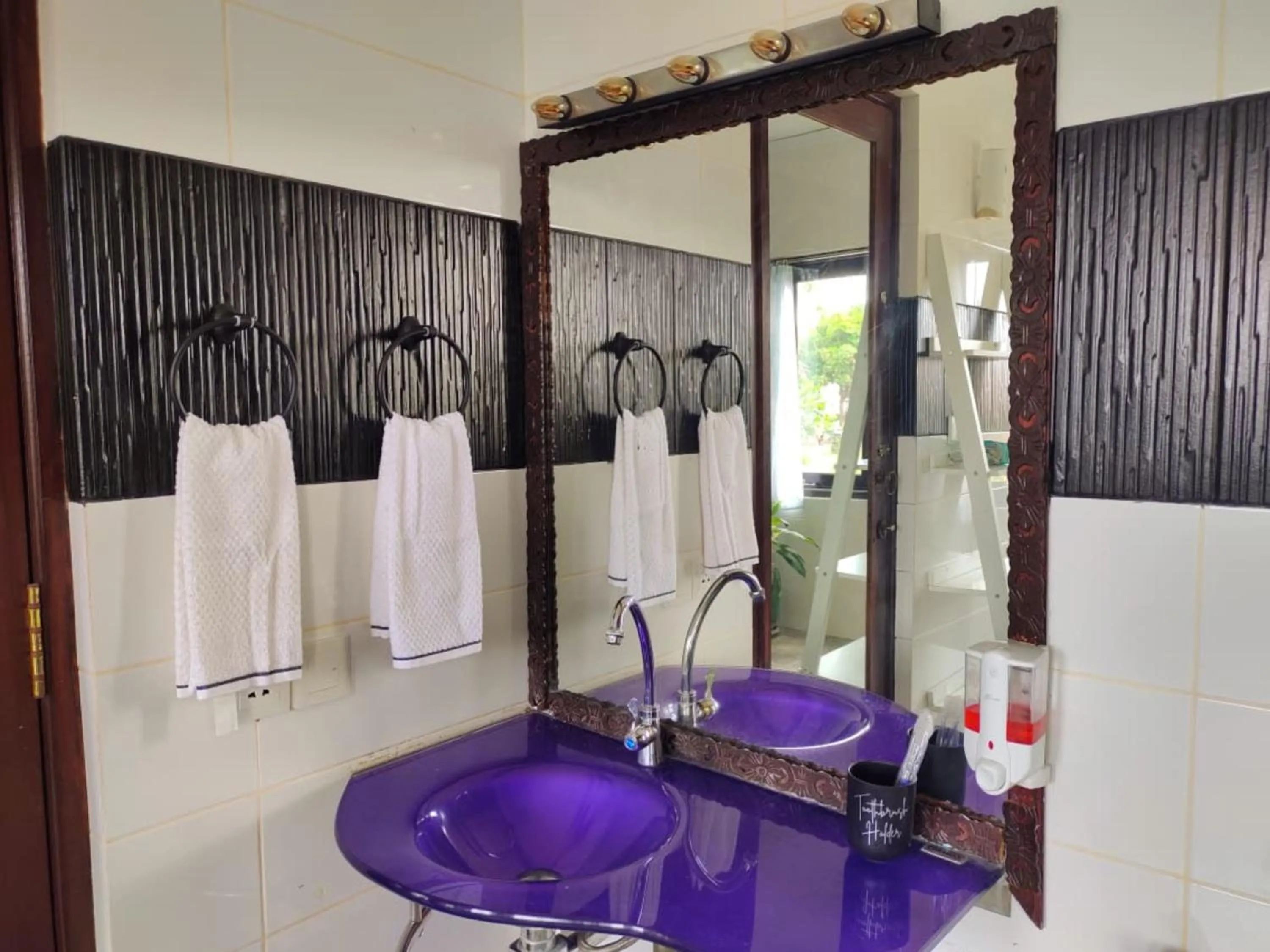 Bathroom in Villa Umbrella Lombok