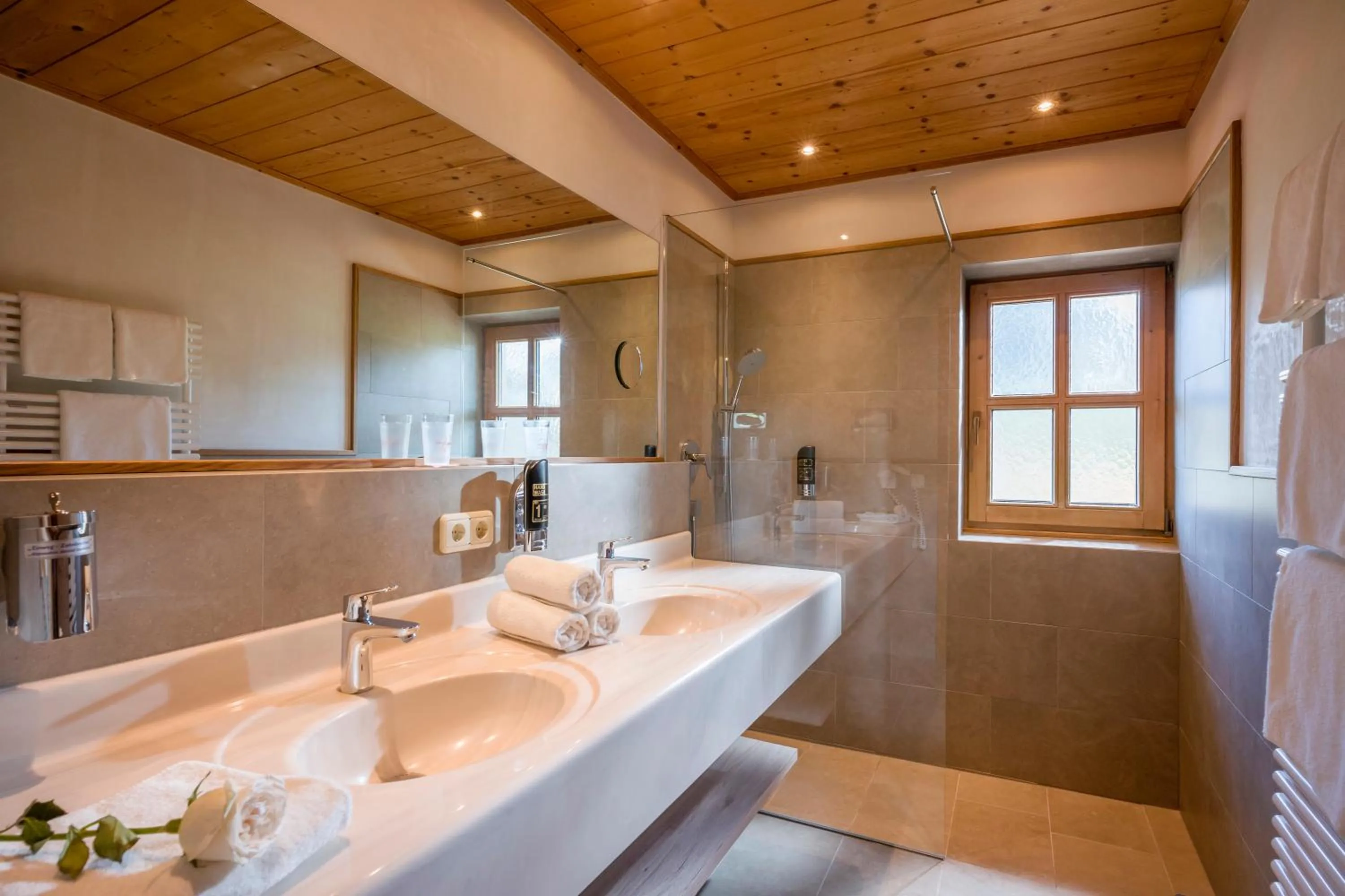 Bathroom in Vier Jahreszeiten Wellnessresort Achensee