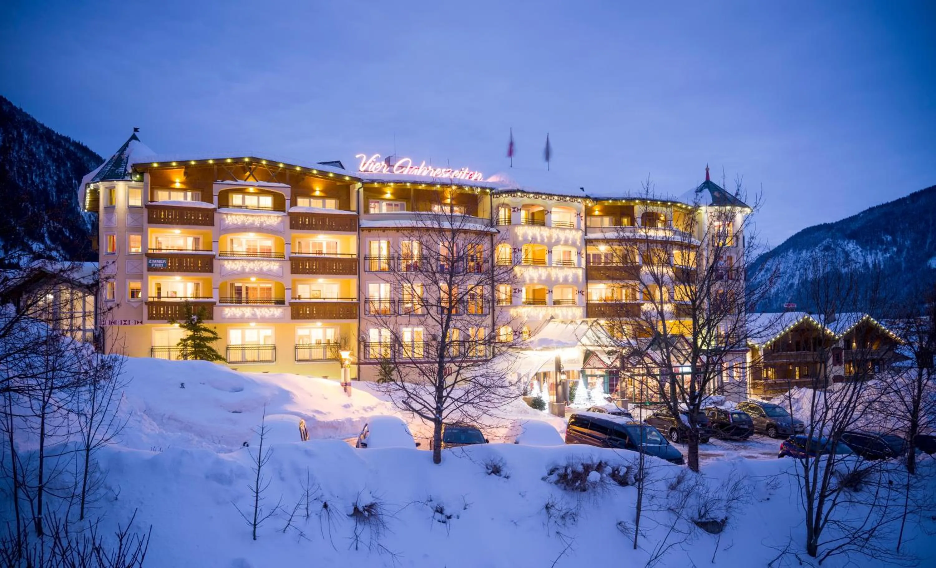 Property building in Vier Jahreszeiten Wellnessresort Achensee