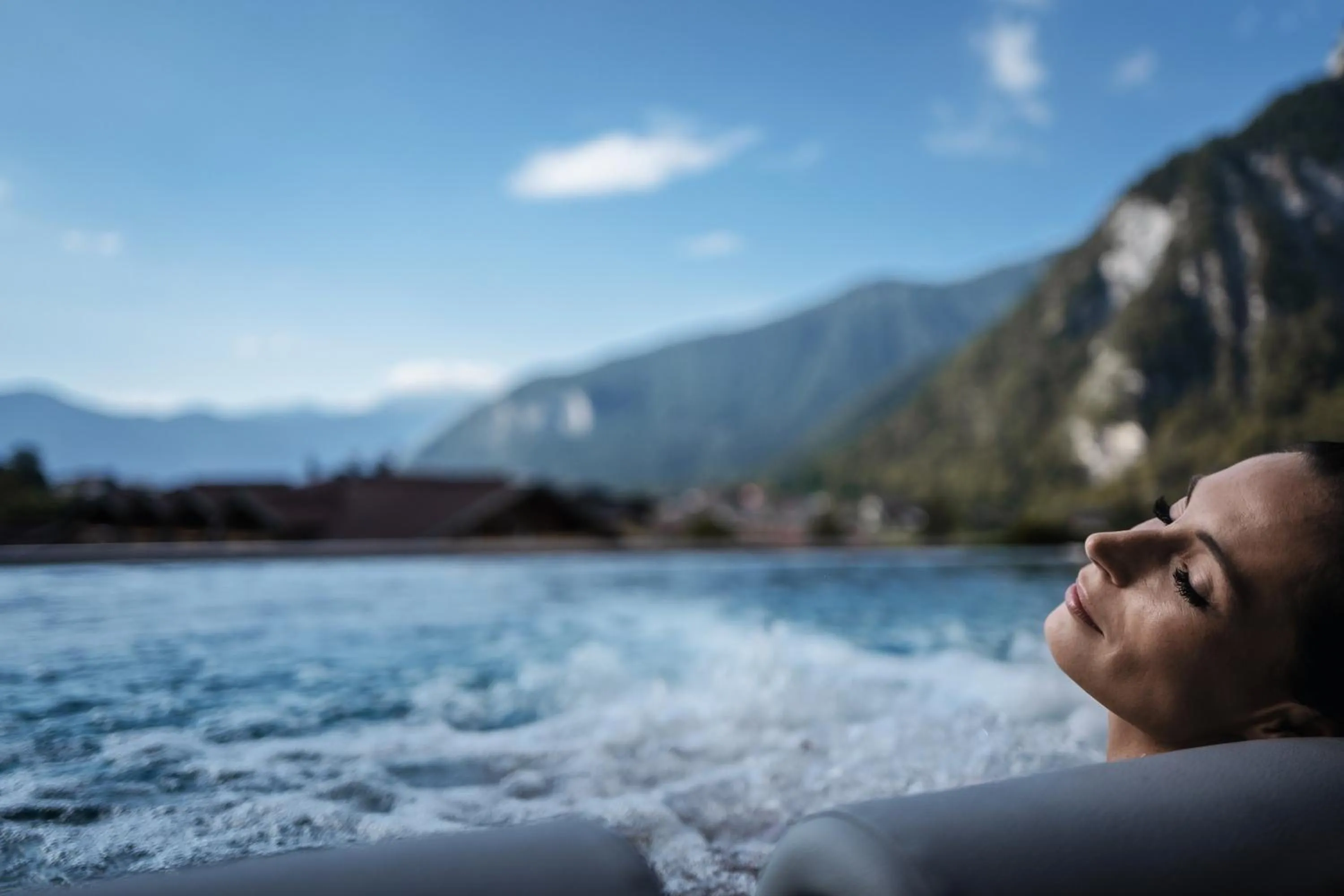 Swimming pool in Vier Jahreszeiten Wellnessresort Achensee