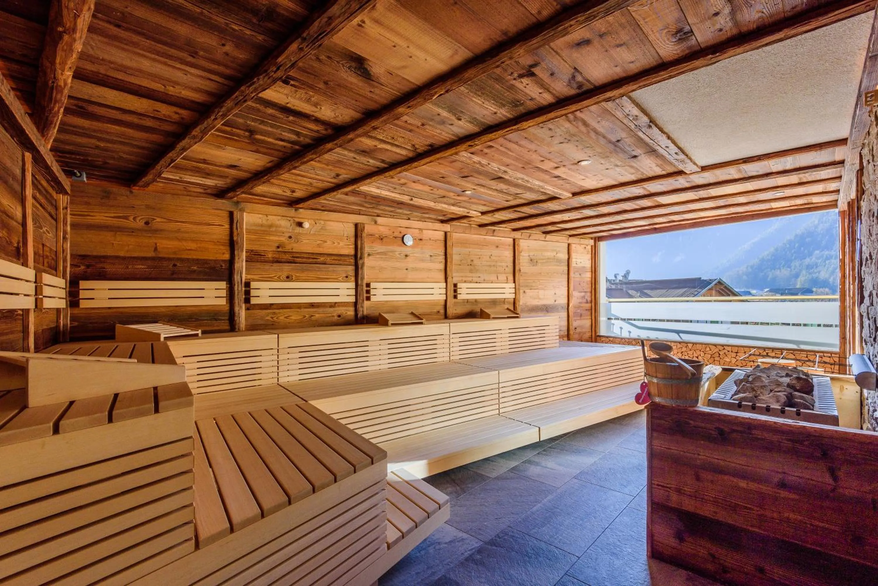 Sauna in Vier Jahreszeiten Wellnessresort Achensee