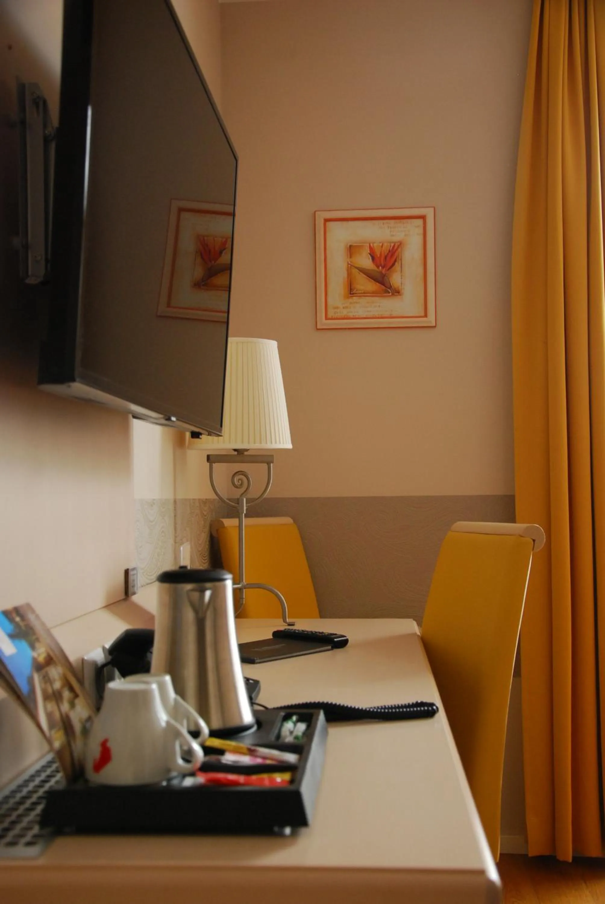 Coffee/tea facilities in Winzerhotel Gumpoldskirchen