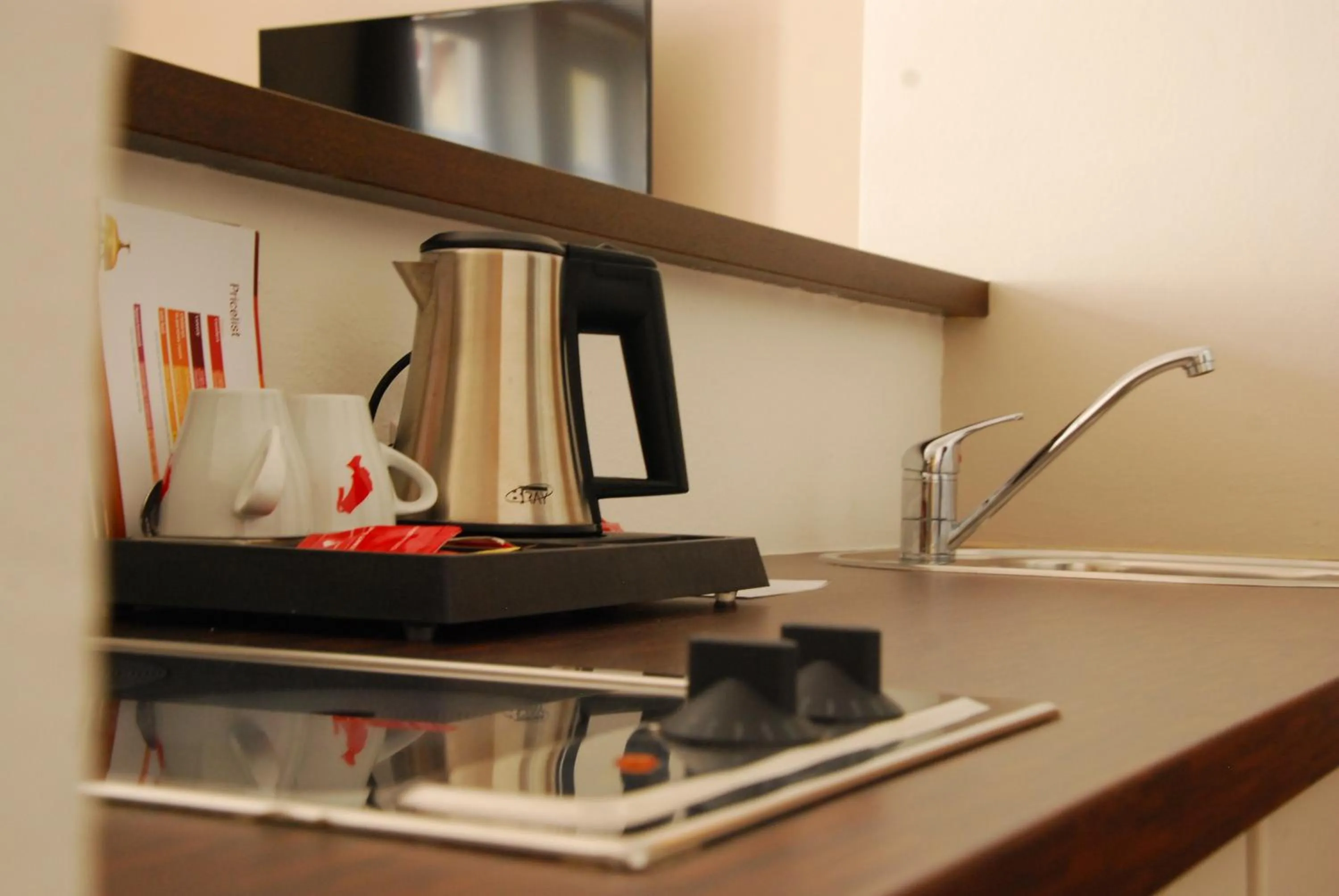 Coffee/tea facilities in Winzerhotel Gumpoldskirchen