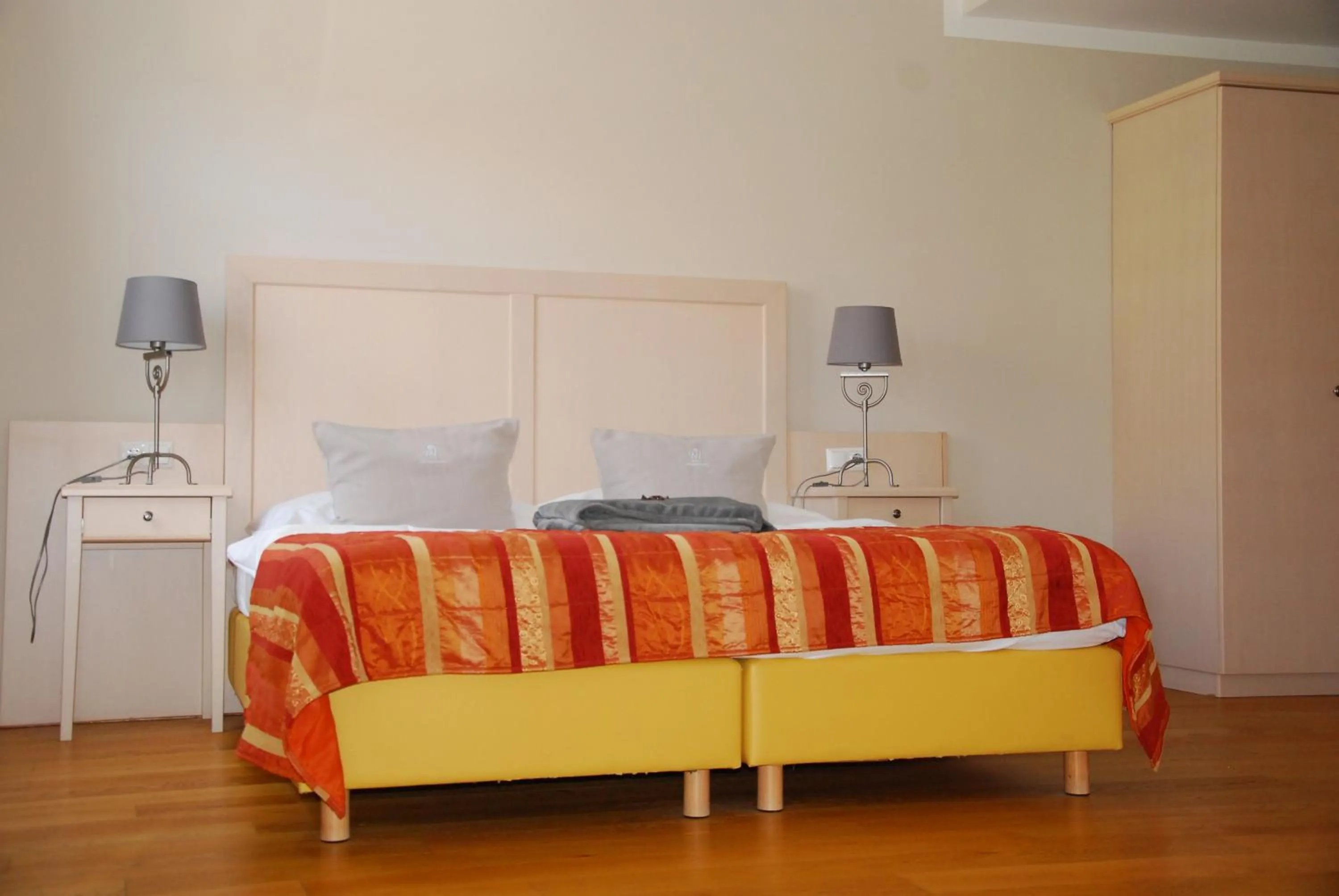 Bed in Winzerhotel Gumpoldskirchen