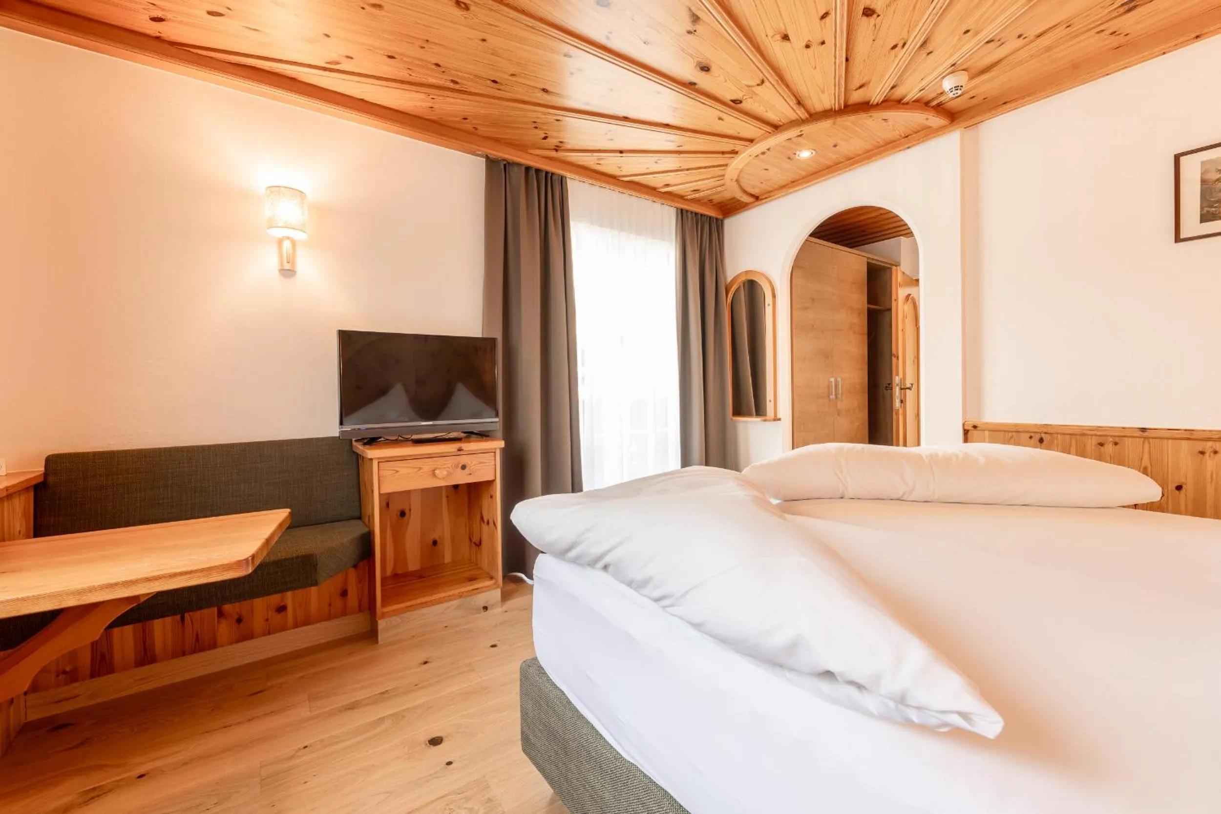 Photo of the whole room, Bed in Hotel Berghof