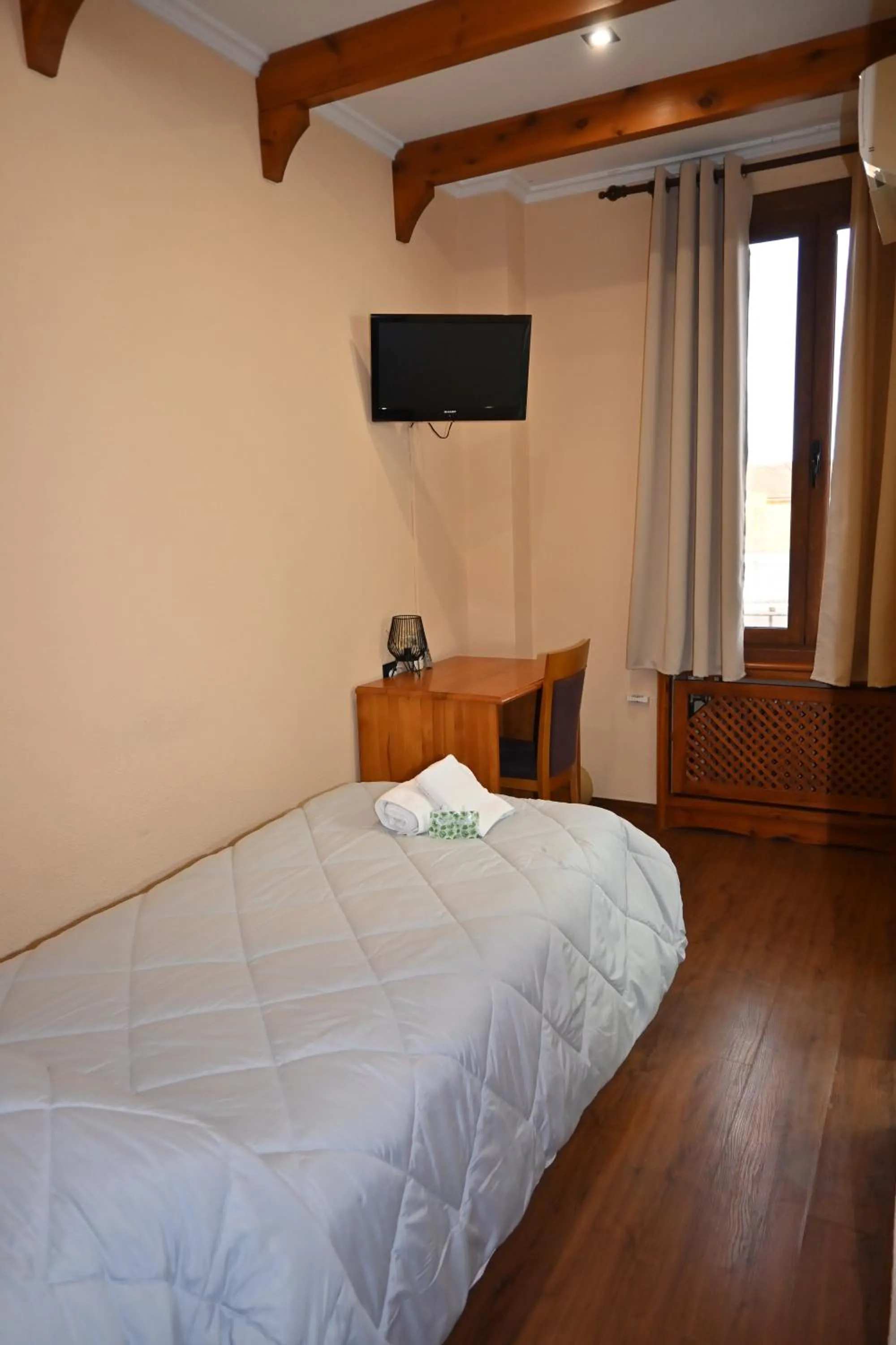 Bed in Hotel del Sol