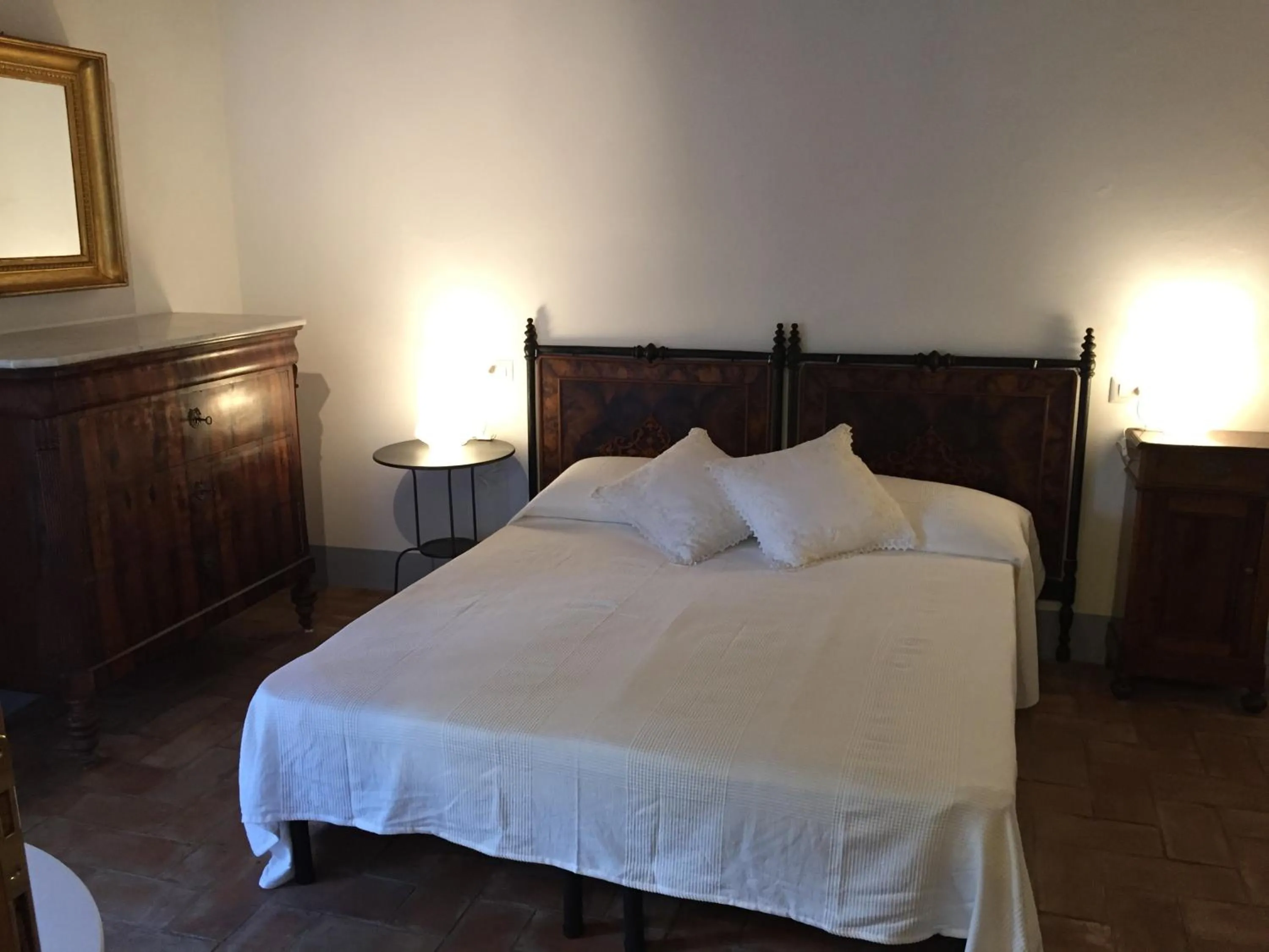 Photo of the whole room, Bed in Agriturismo Villa Dauphiné