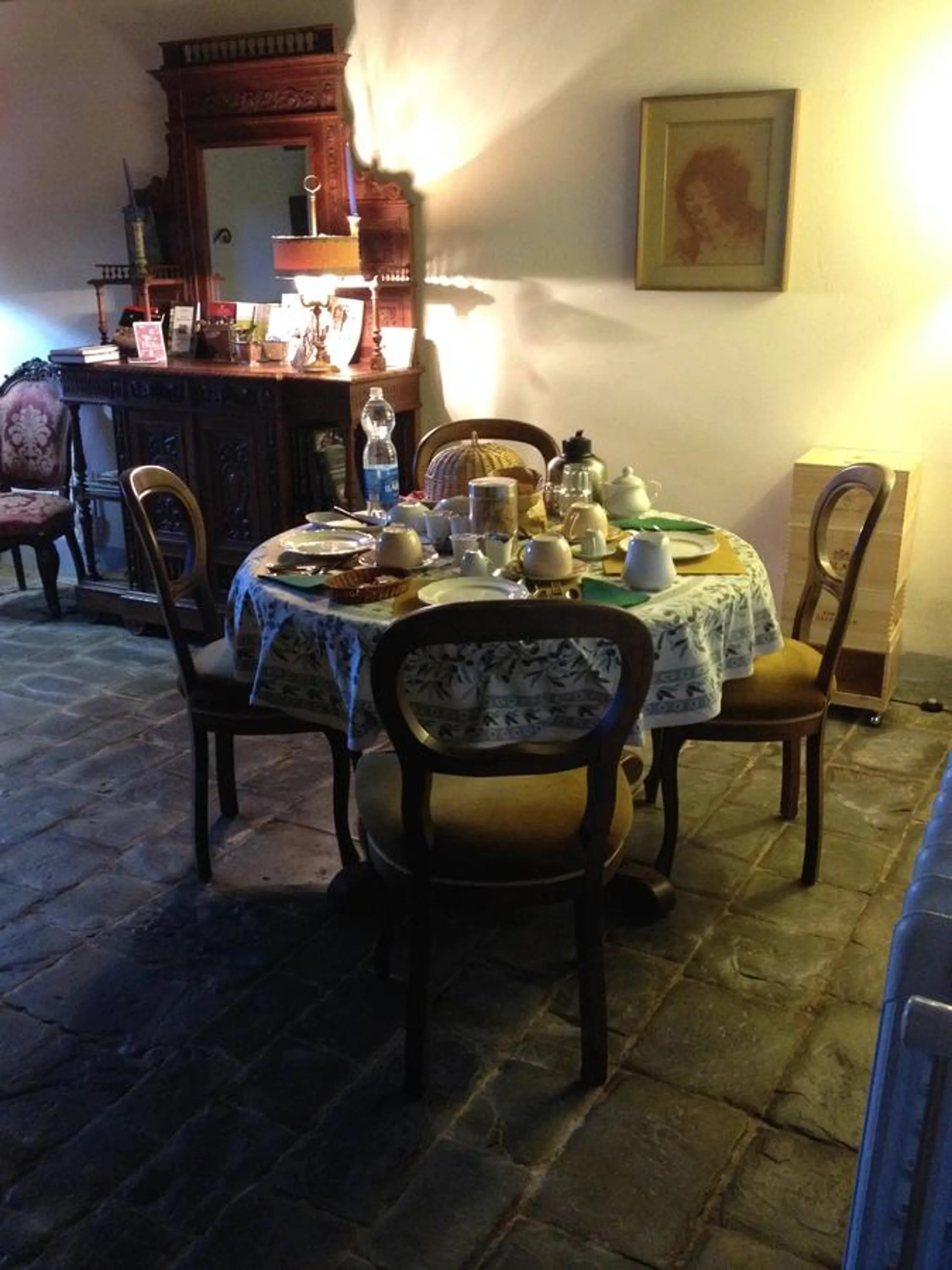 Italian breakfast in Agriturismo Villa Dauphiné