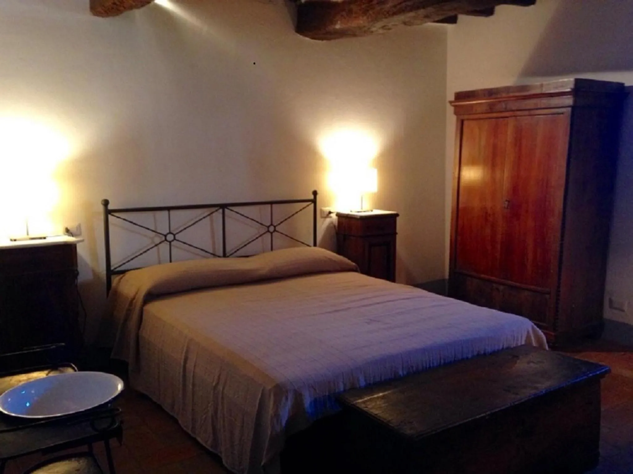 Photo of the whole room, Bed in Agriturismo Villa Dauphiné