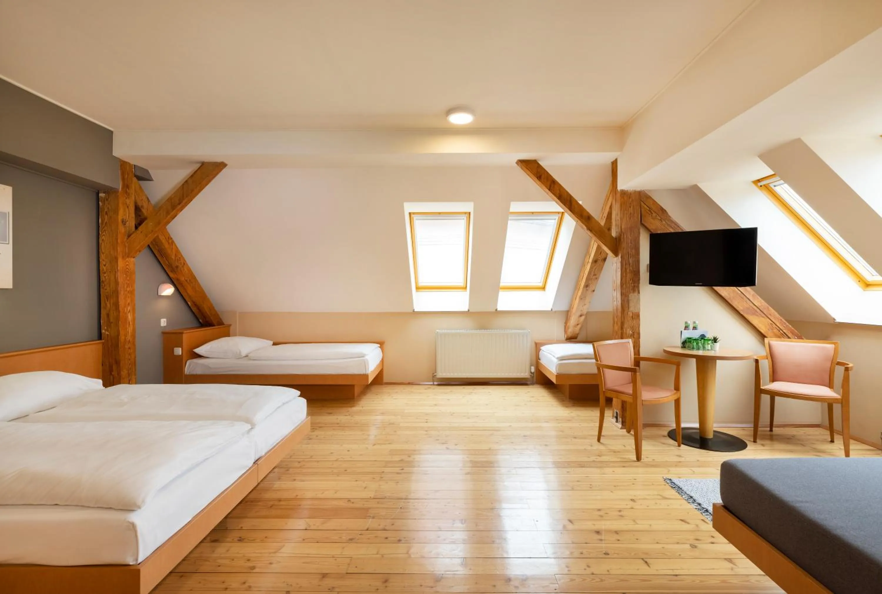 TV and multimedia, Bed in JUFA Hotel Judenburg - Self Check-In