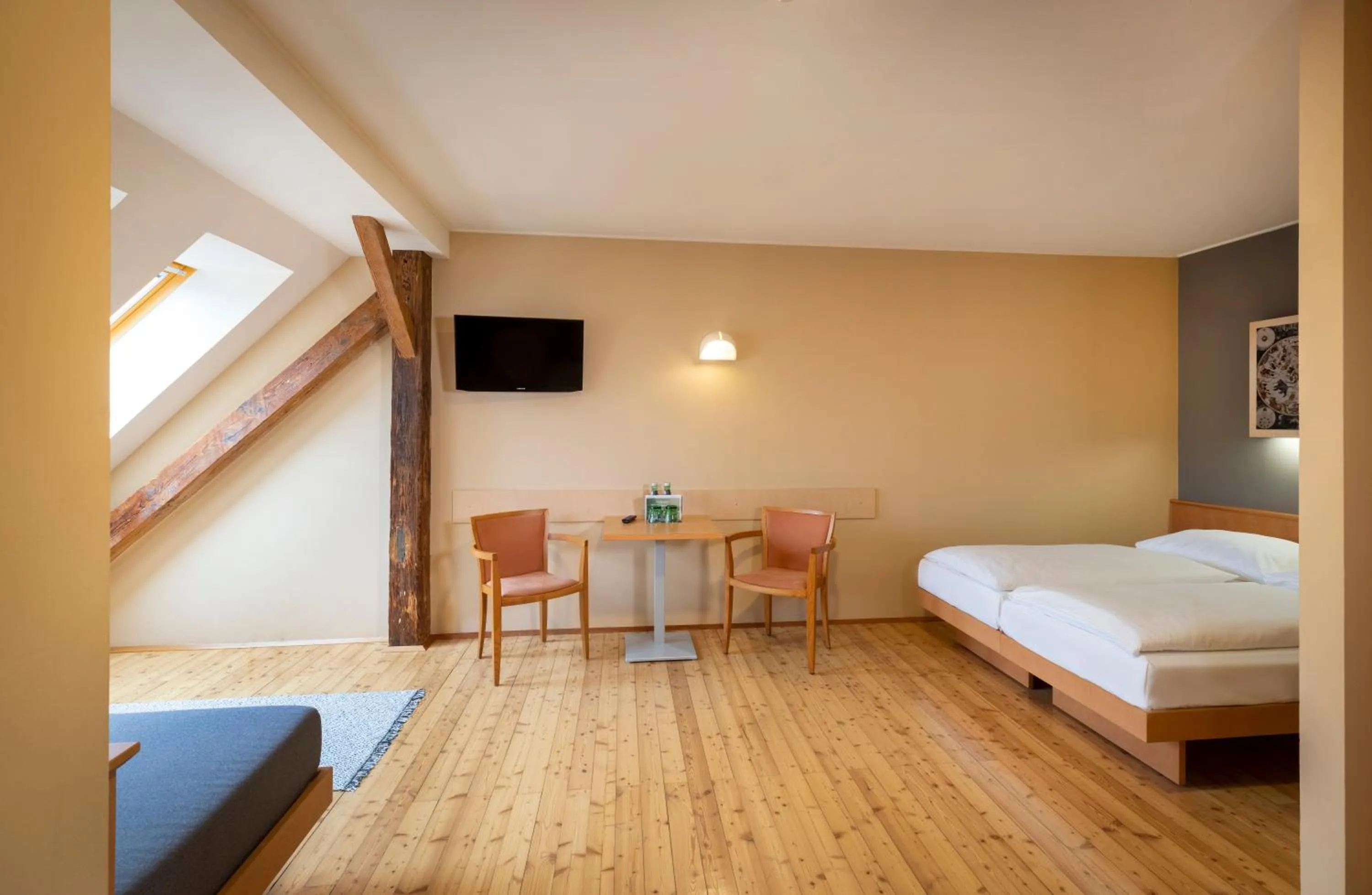 Staff, Bed in JUFA Hotel Judenburg - Self Check-In