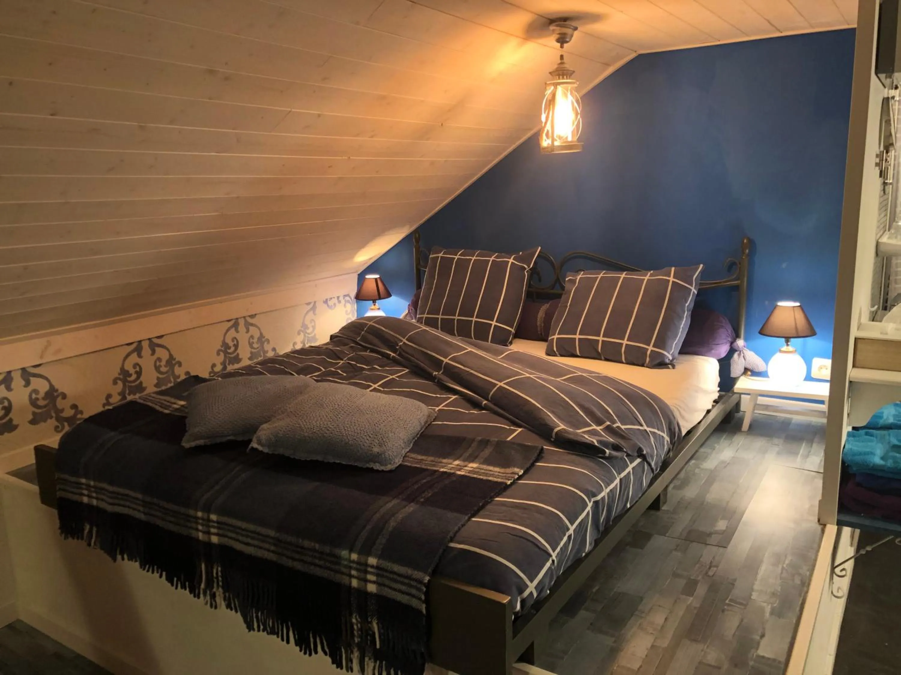 Bedroom, Bed in B&B De Eifelhoeve