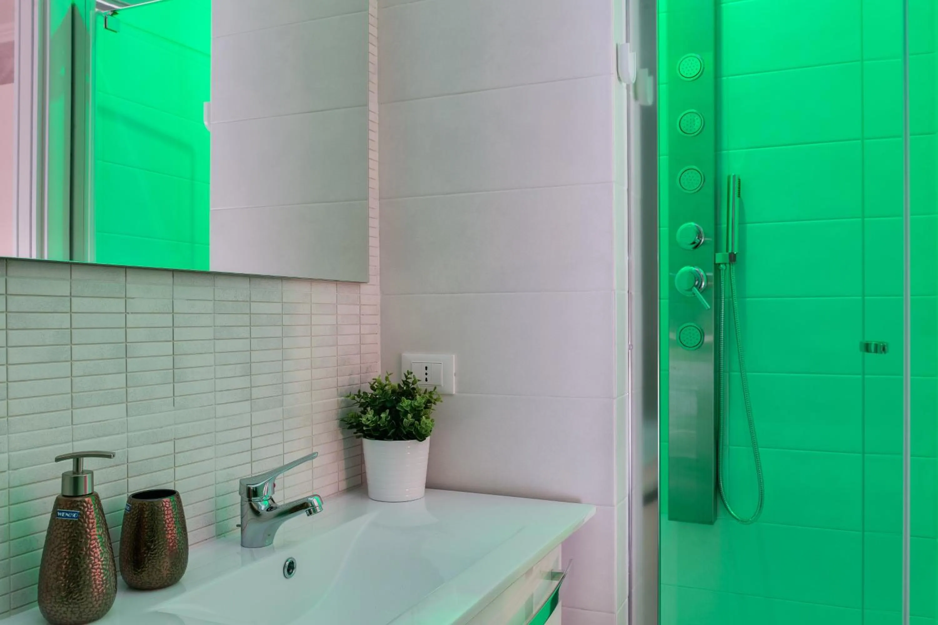 Bathroom in Dreamsrome Suites