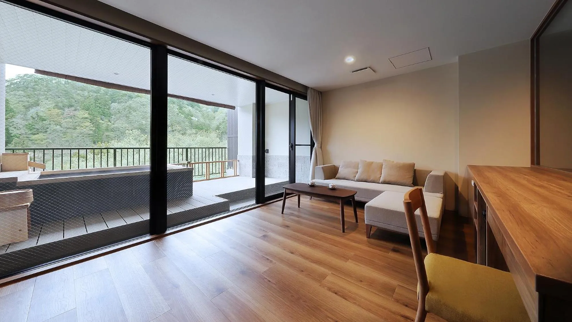 Living room, Bed in Tsuganoki