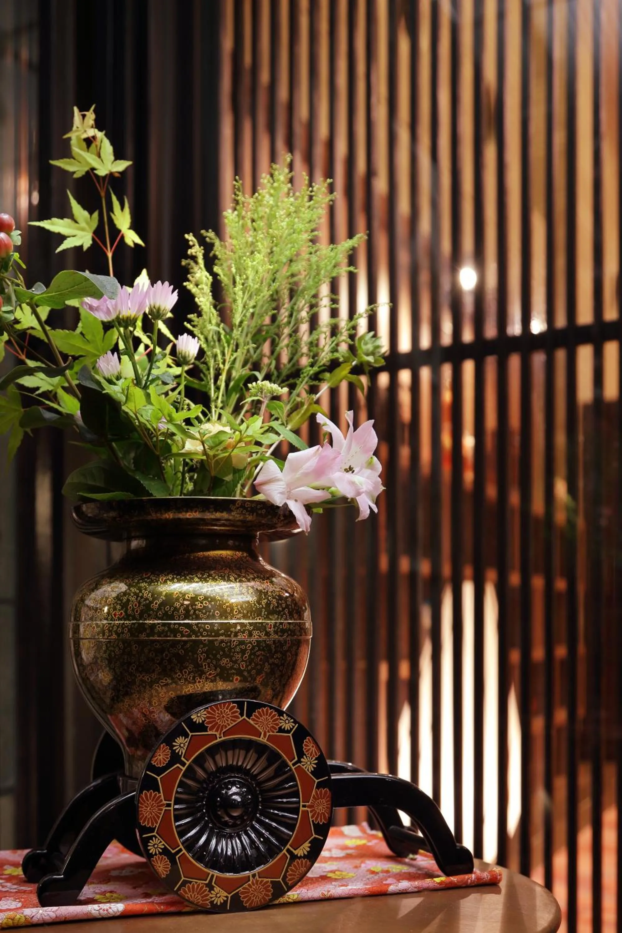 Decorative detail in Tsuganoki