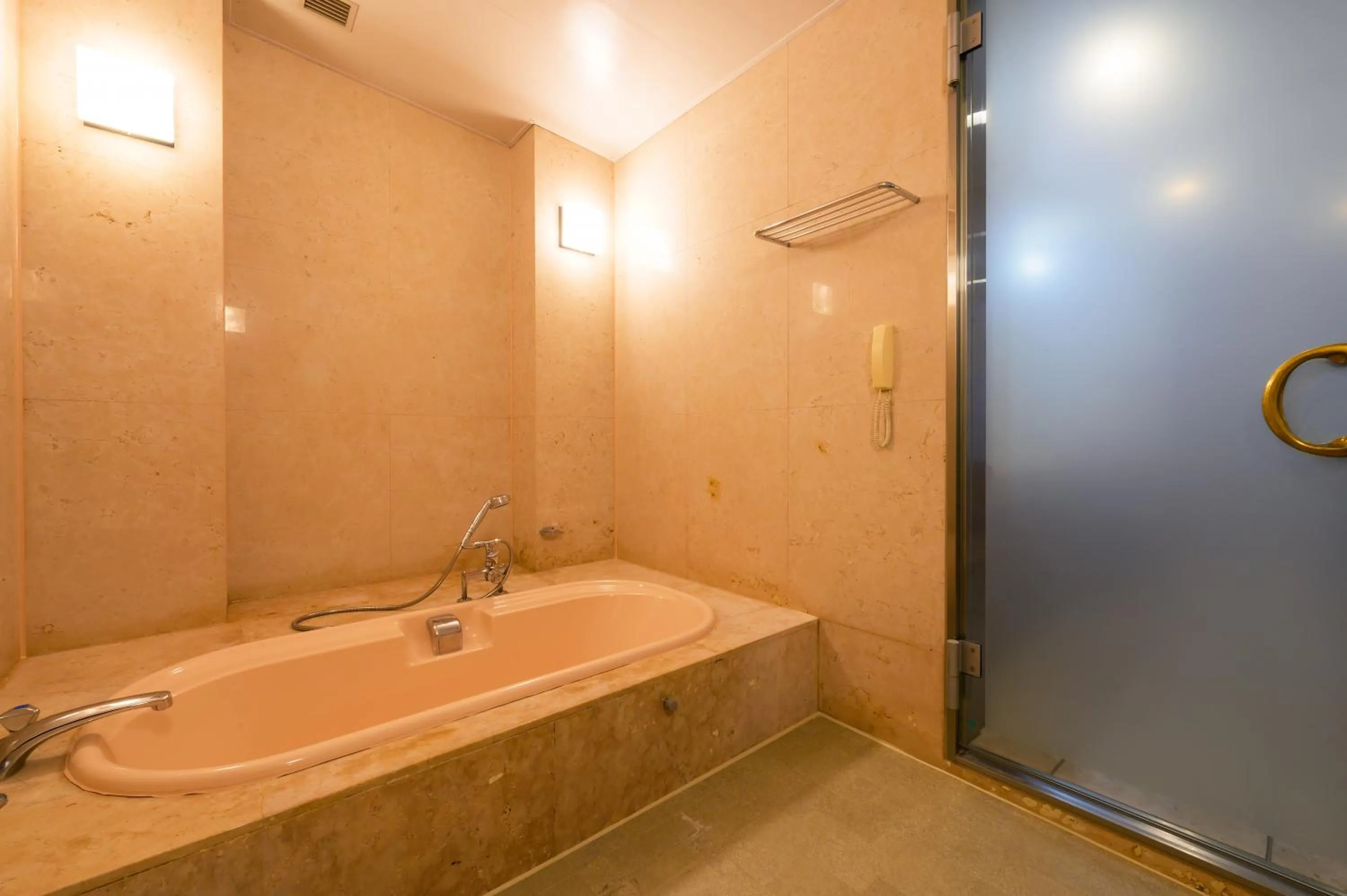 Bathroom in Hotel Aomori