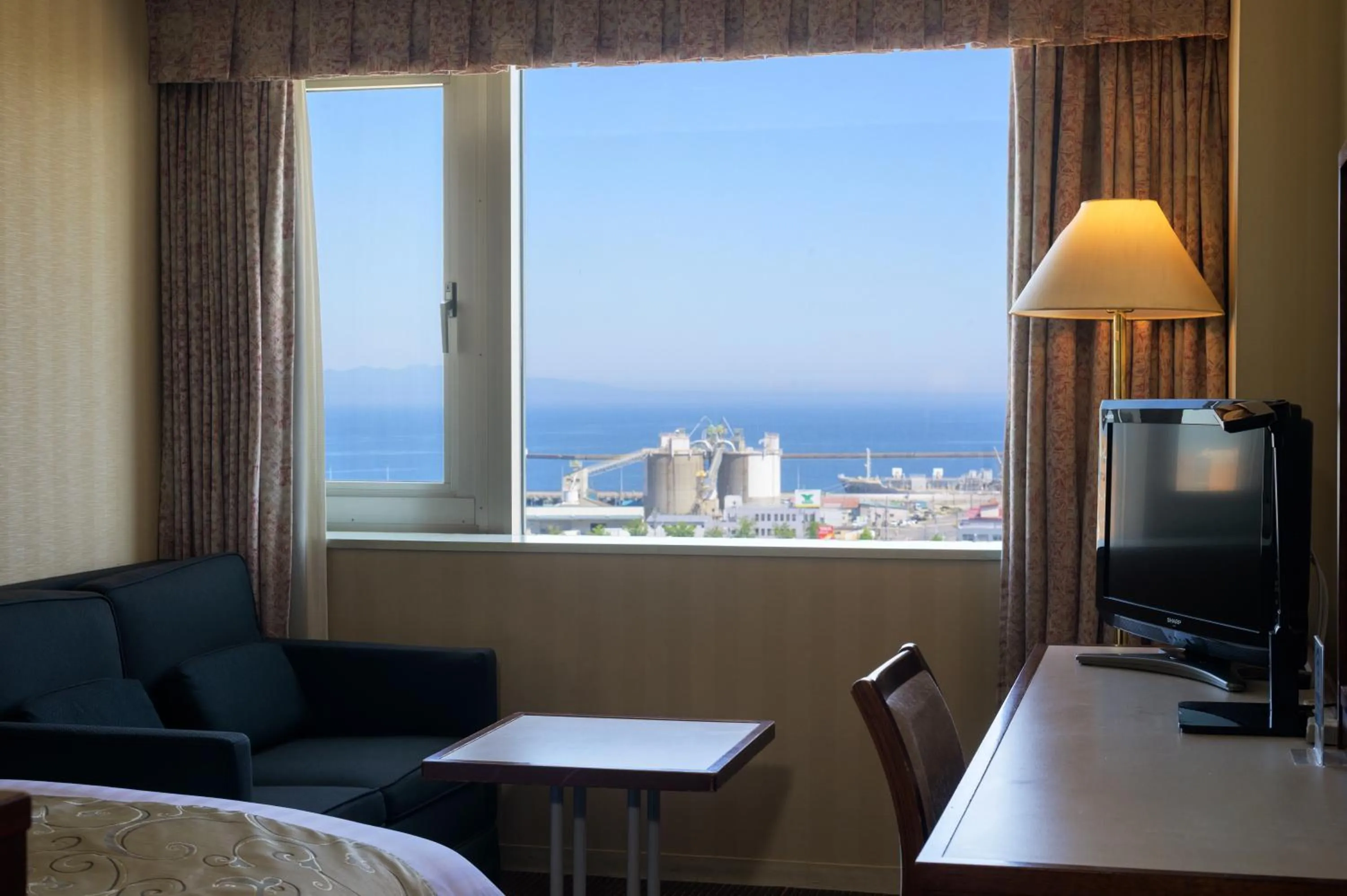 Photo of the whole room in Hotel Aomori