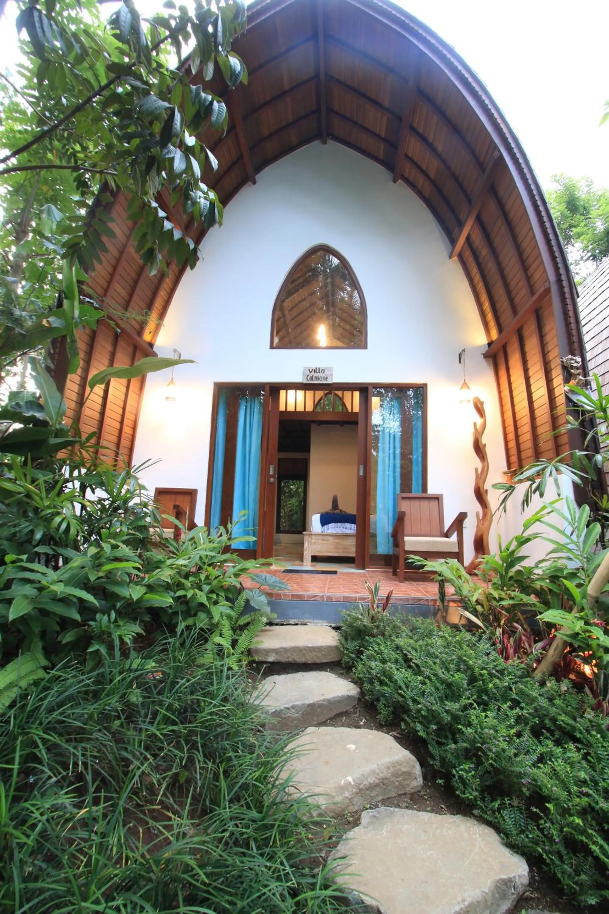 Garden in Green Bird Villa