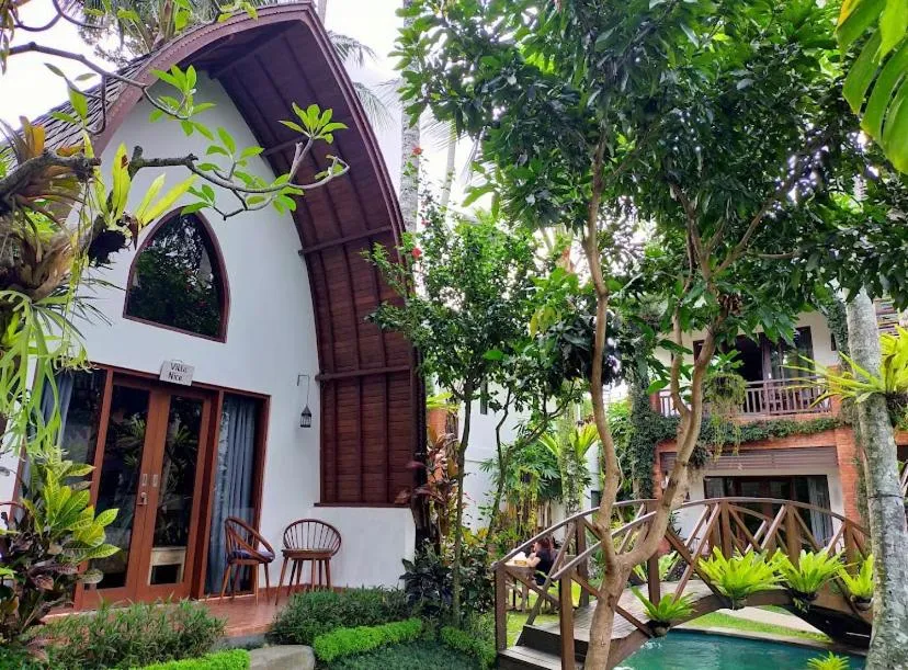 Property building in Green Bird Villa