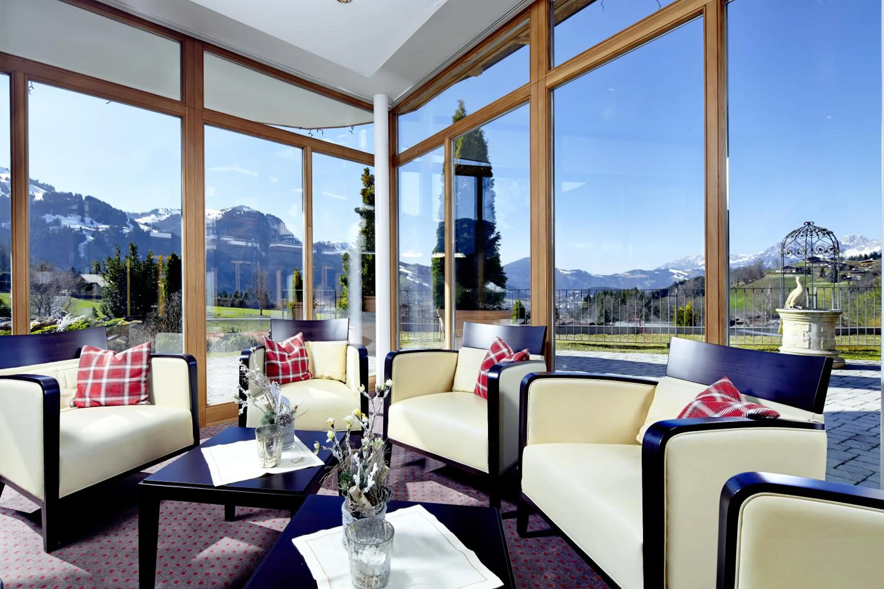 Lounge or bar in Sport-Wellnesshotel Bichlhof