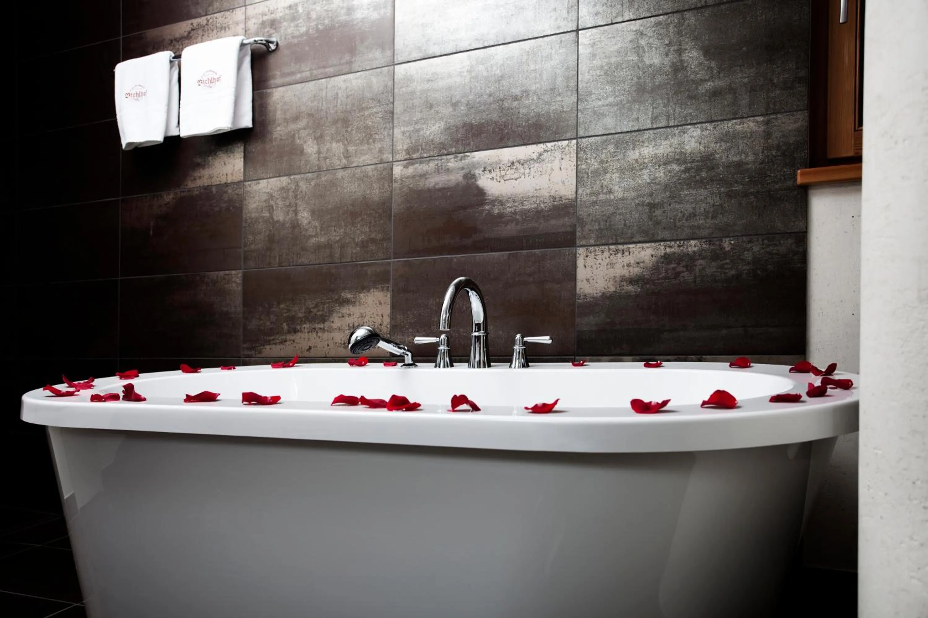 Bathroom in Sport-Wellnesshotel Bichlhof