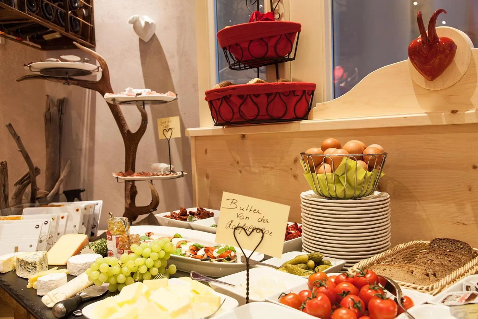 Buffet breakfast in Am Dorfplatz Suites - Adults friendly