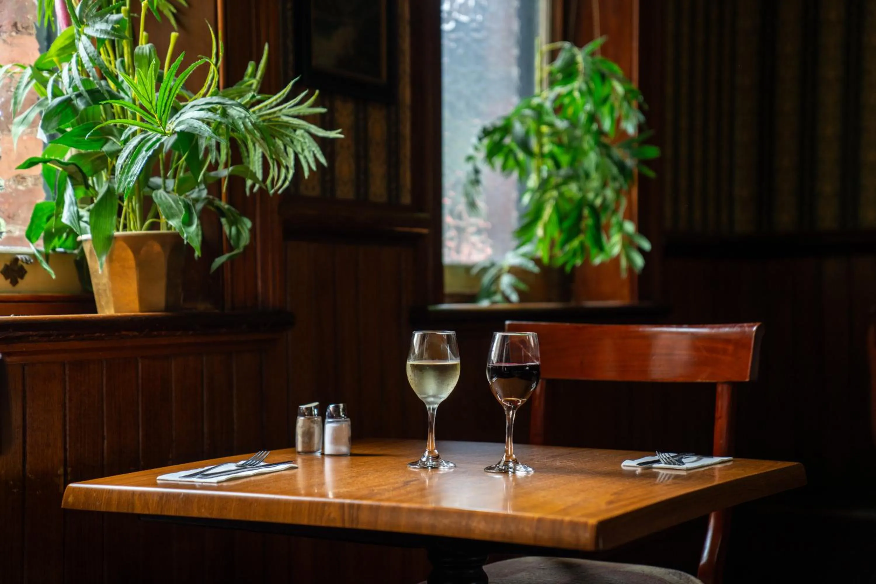 Food and drinks in Empire Hotel Queenstown