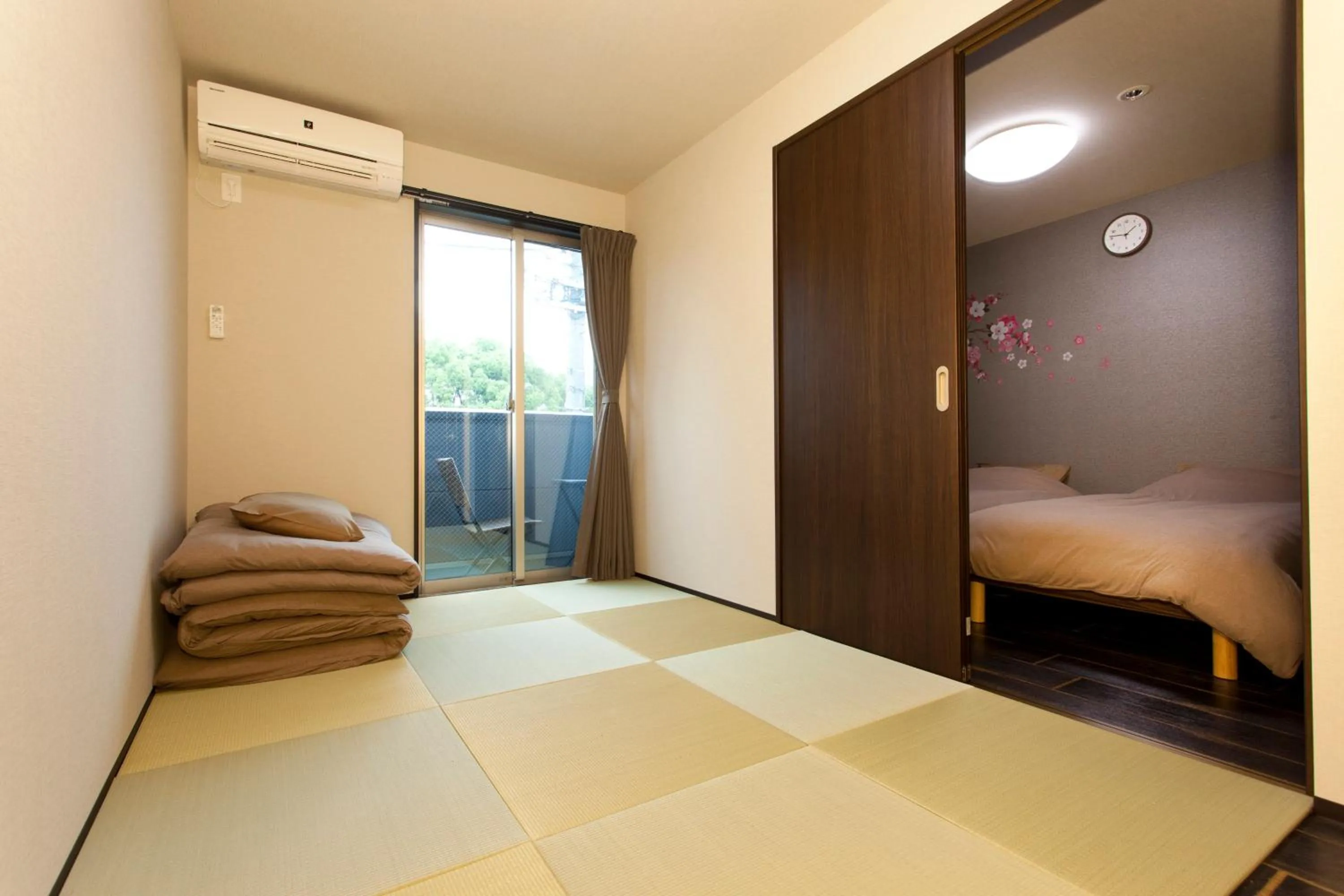 Bedroom, Bed in Kyostay Iroha Toji Annex