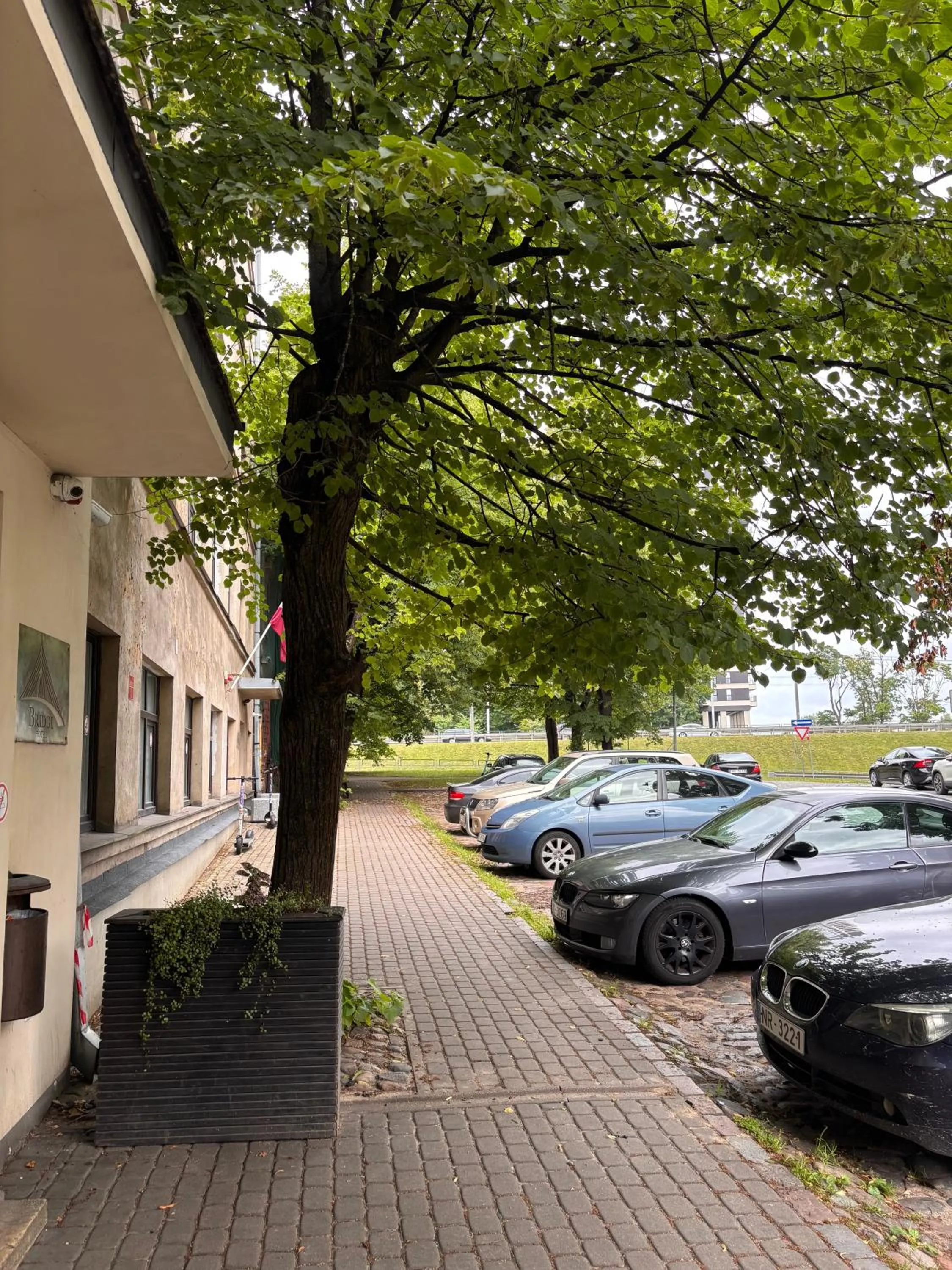 Neighbourhood in Bridge Hotel Riga Free PARKING