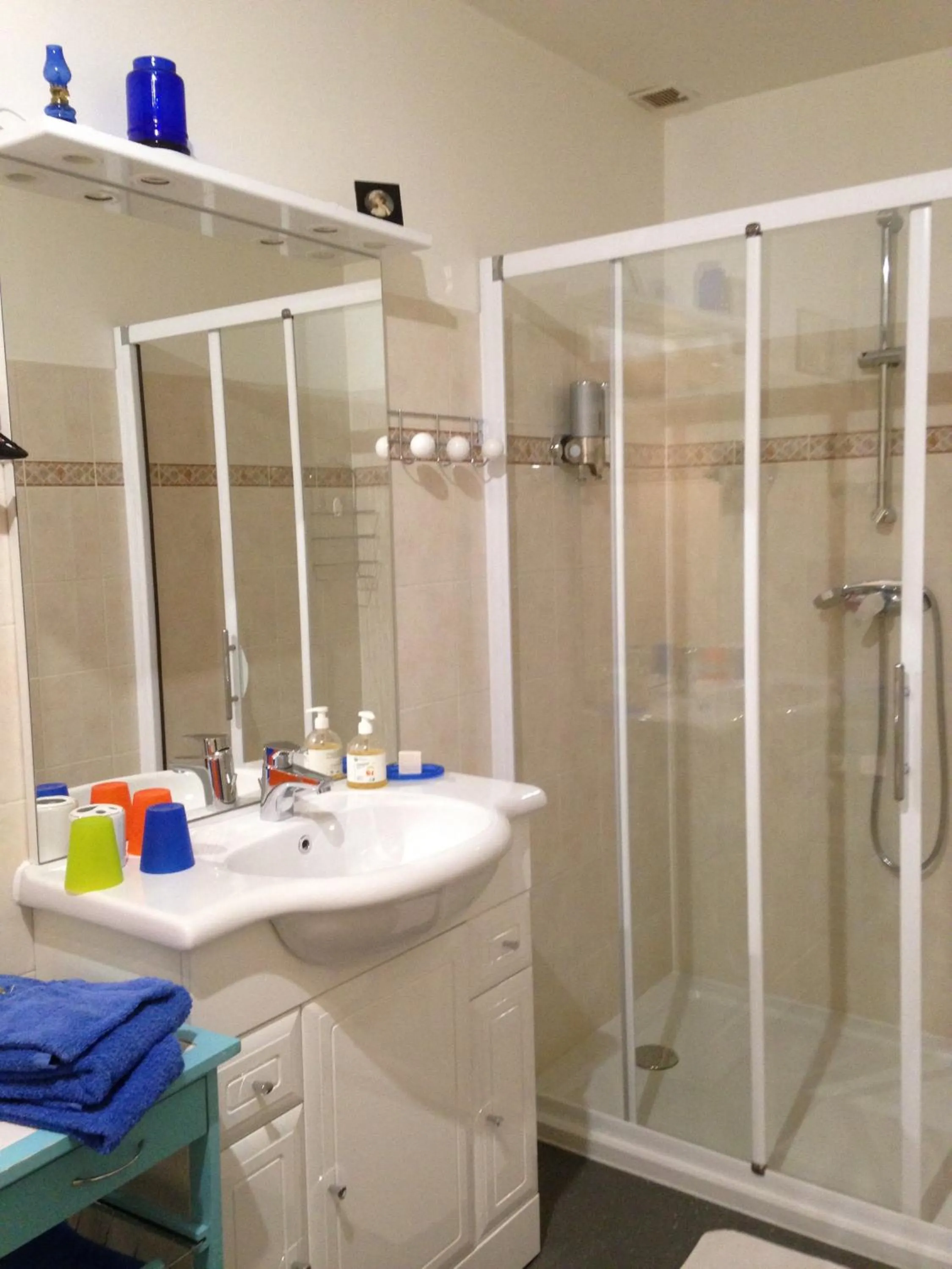 Bathroom in l'Arche des Chapeliers