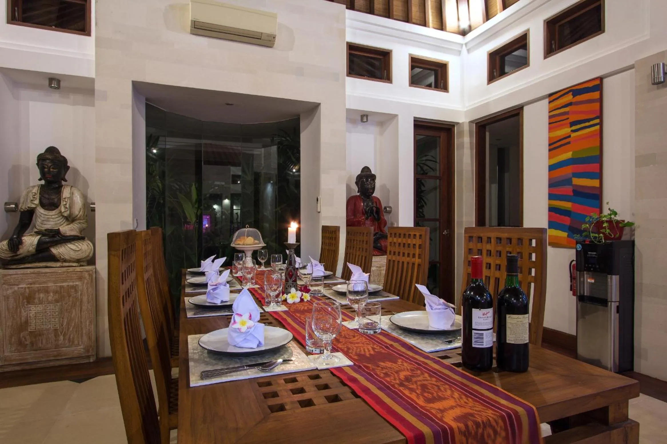 Dining area in Villa Zamaya Sanur