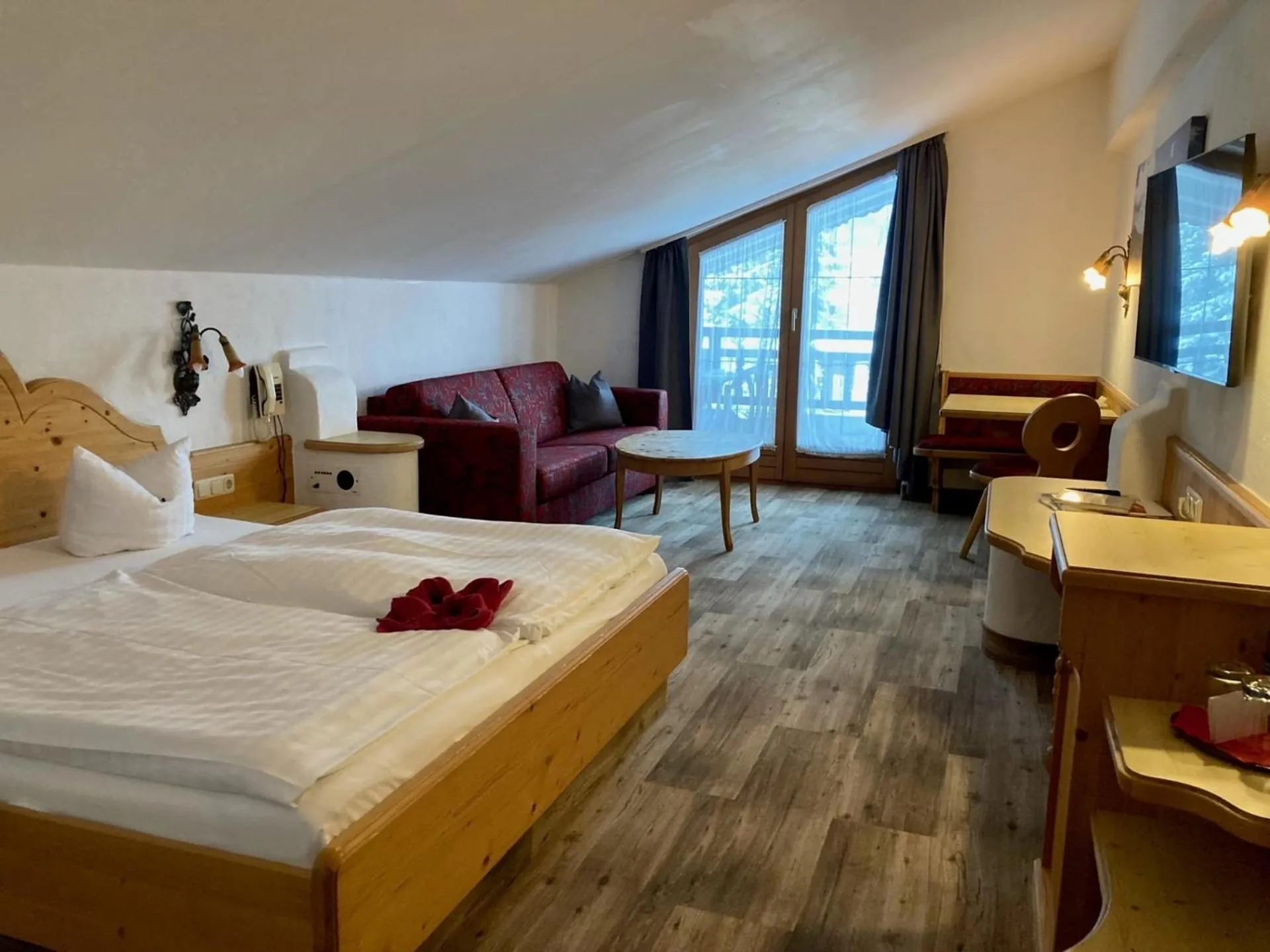 Photo of the whole room, Bed in Hotel Metzgerwirt