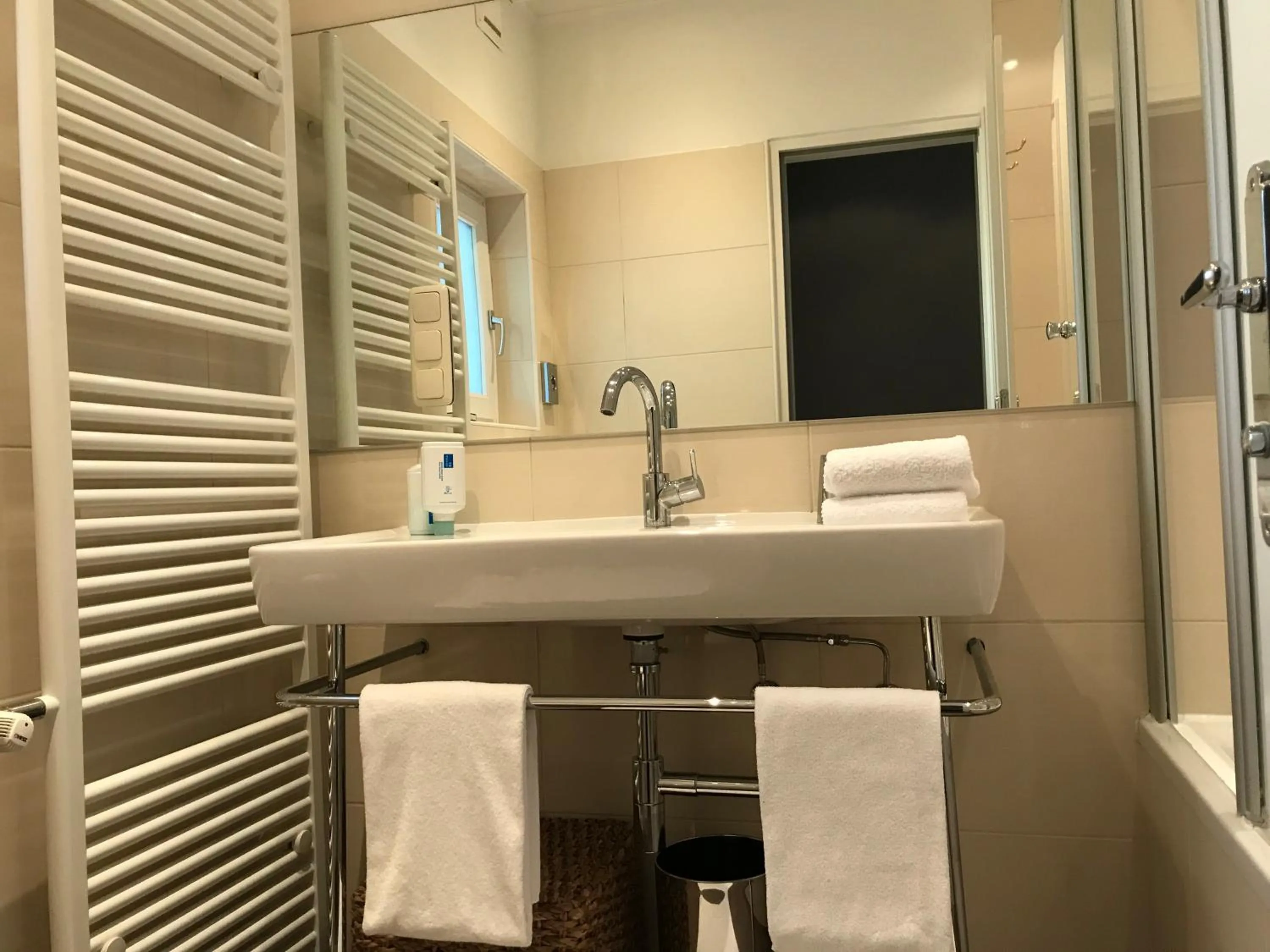 Bathroom in Strandhotel Margaretha