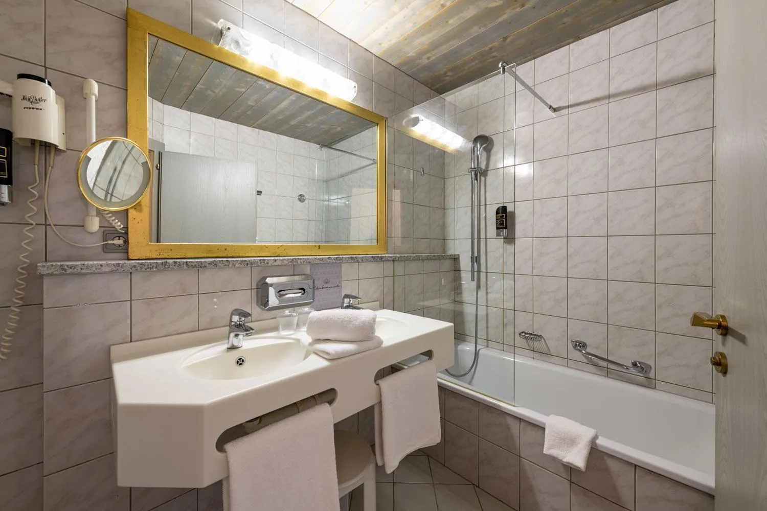 Bathroom in Garni Das SONNALP