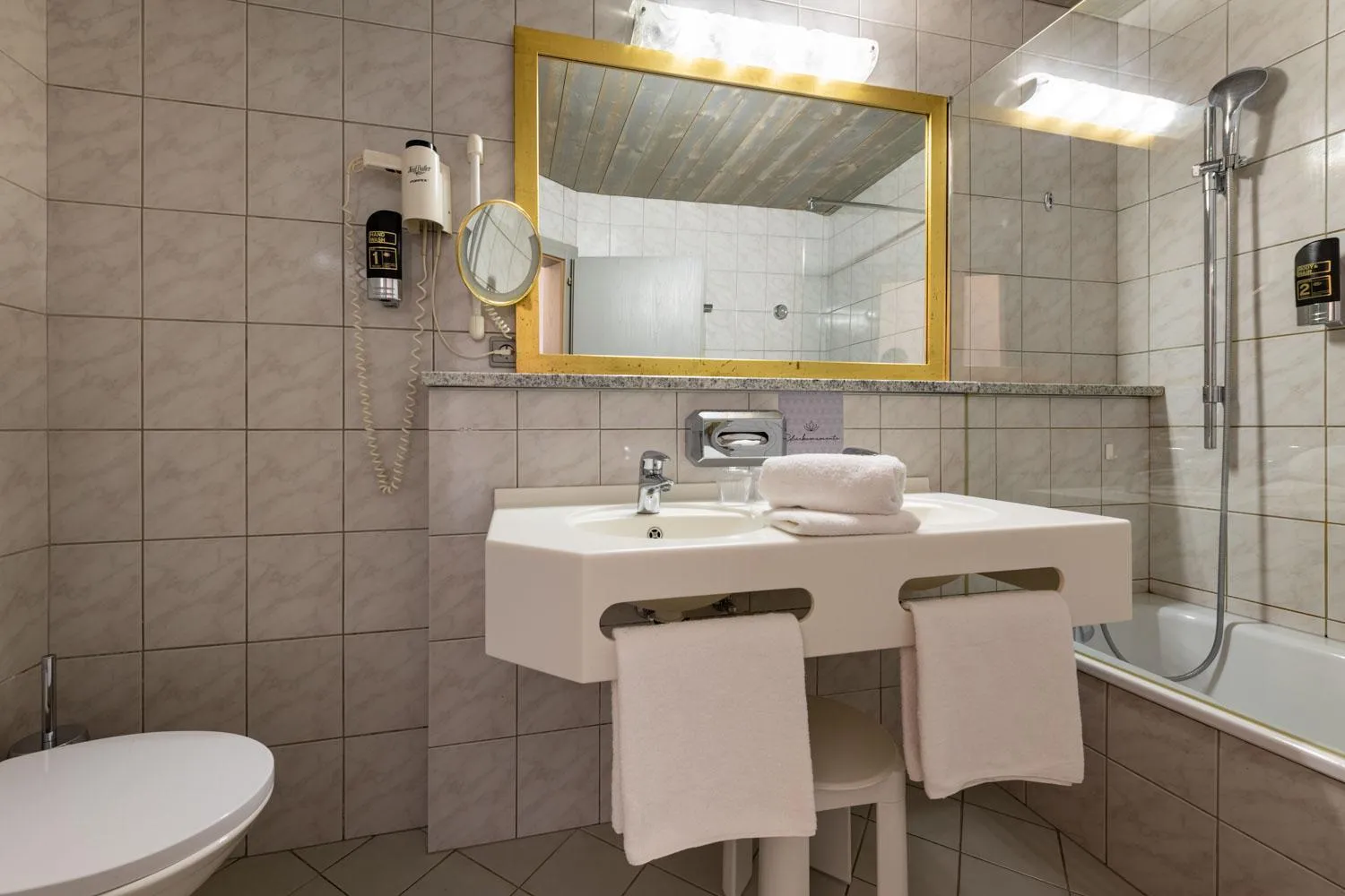 Bathroom in Garni Das SONNALP