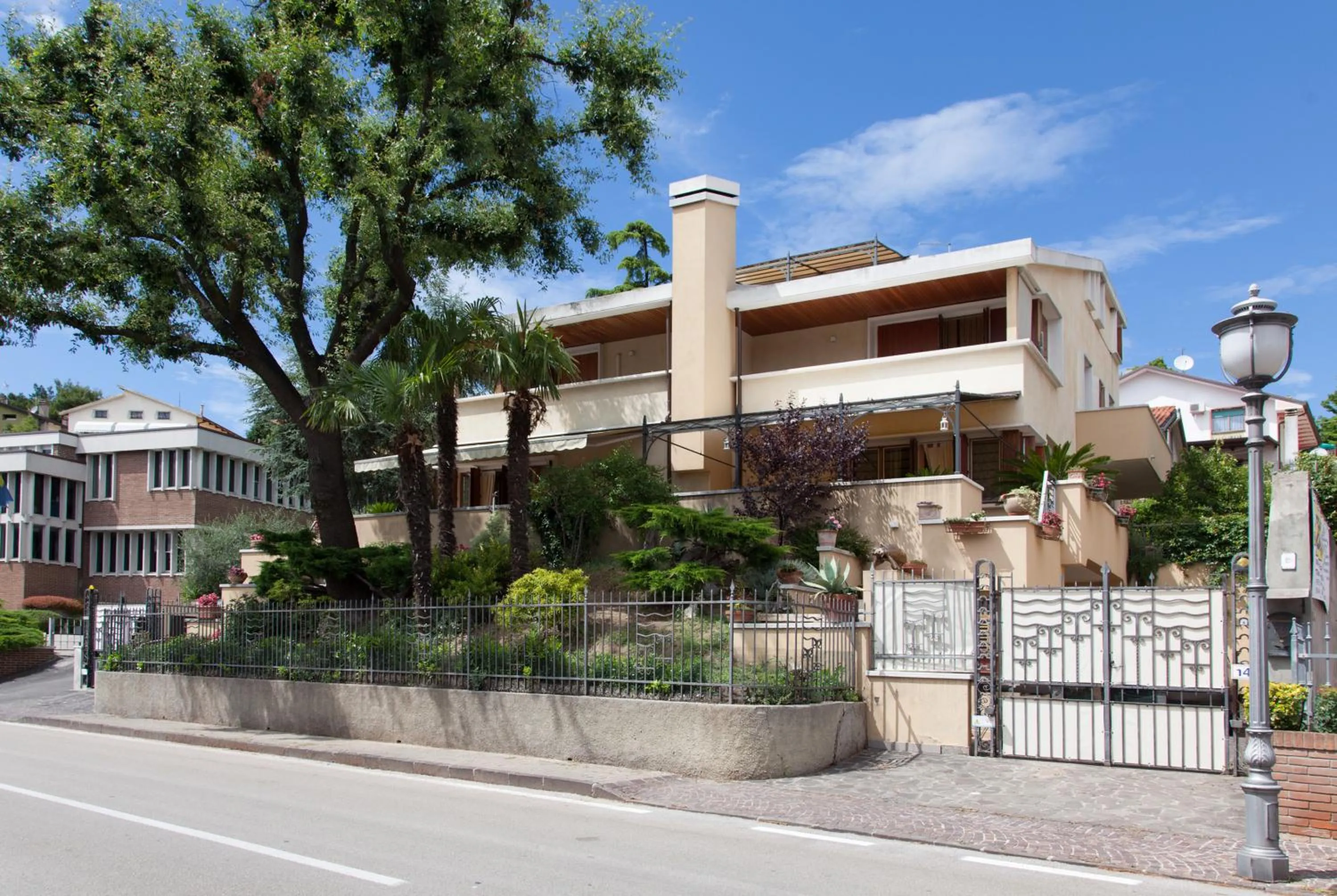 Property building in La Pulcia B&B