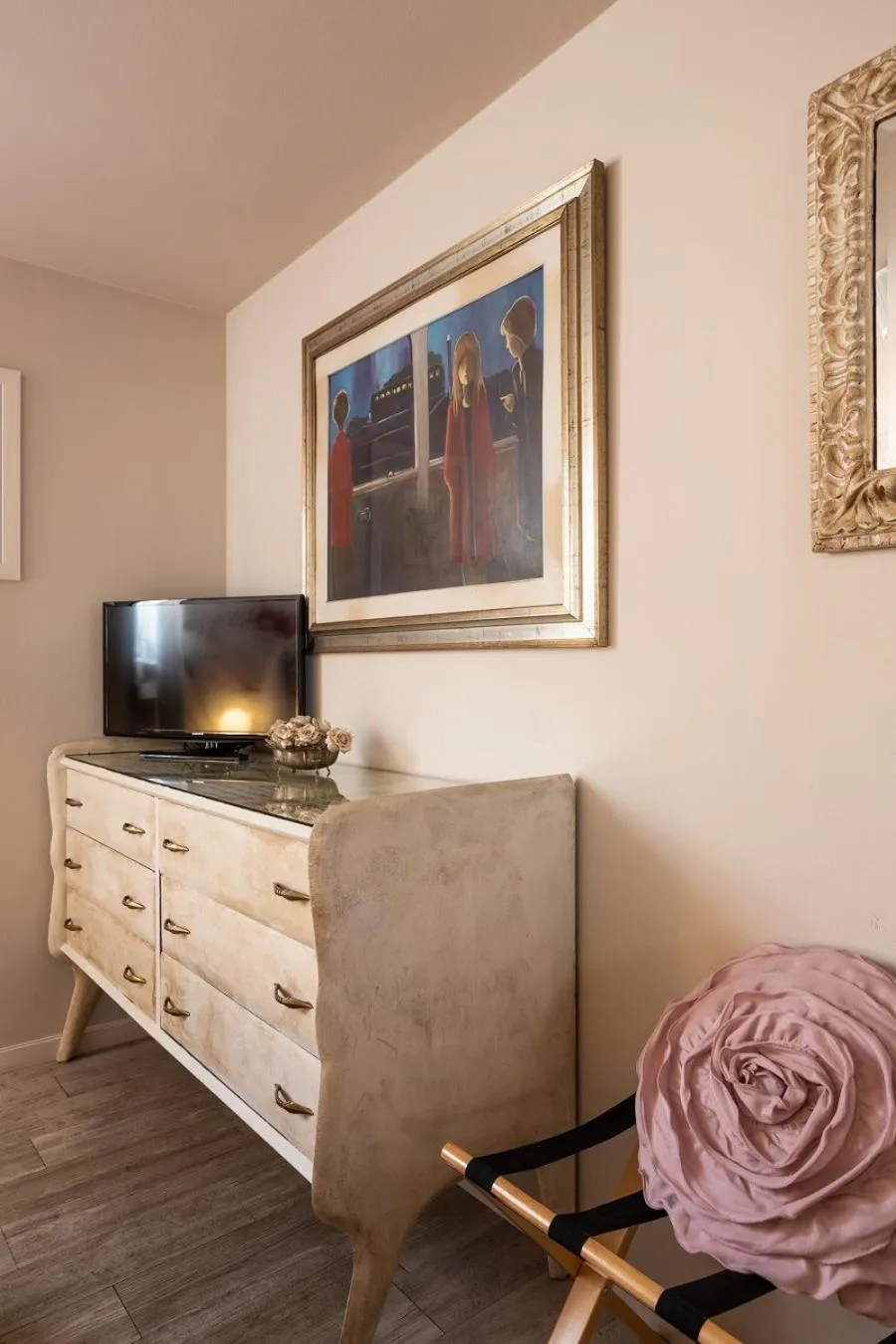 Bedroom in La Pulcia B&B