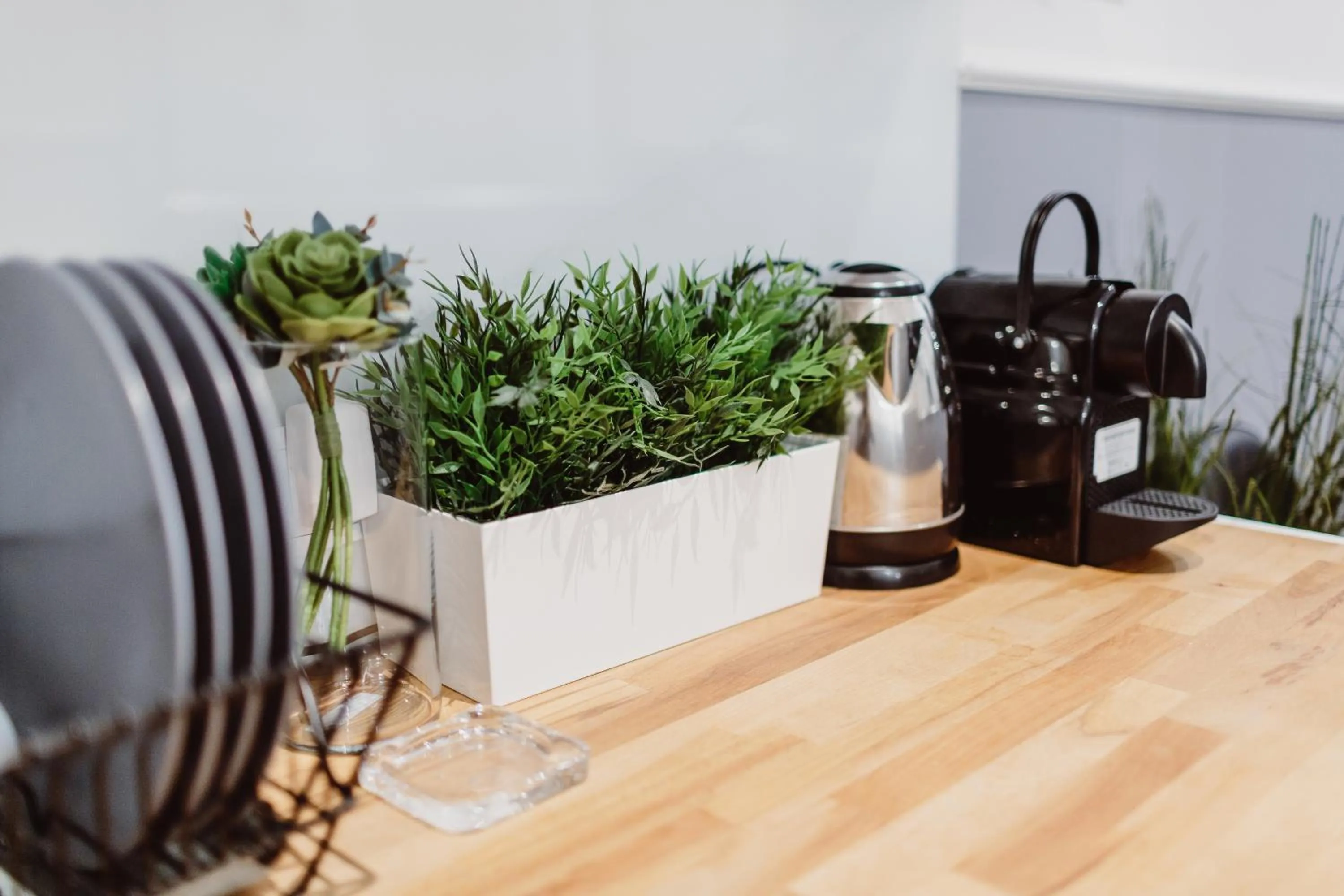 Coffee/tea facilities in Leo Apartments Main Square