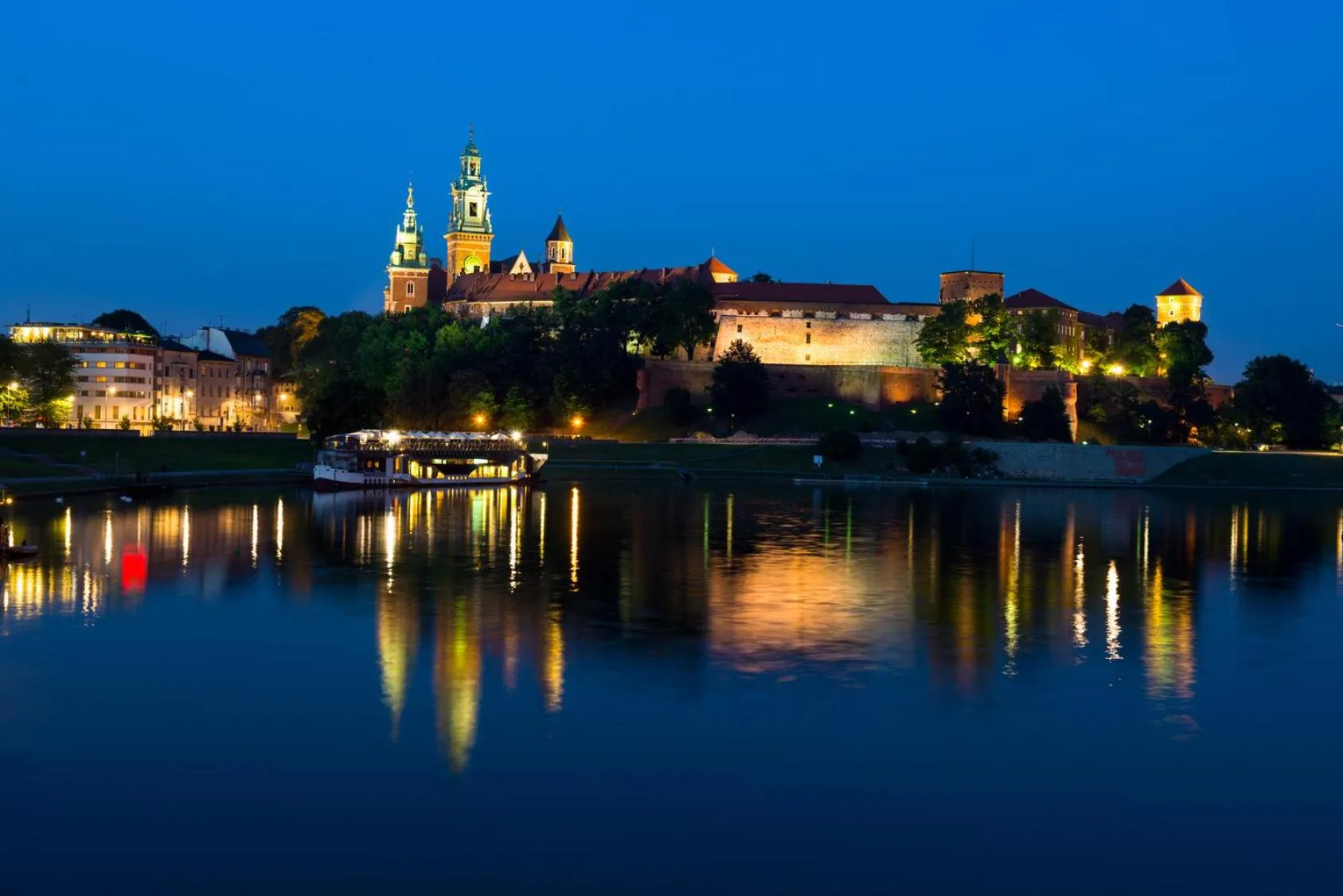 Off site in Leo Apartments Main Square