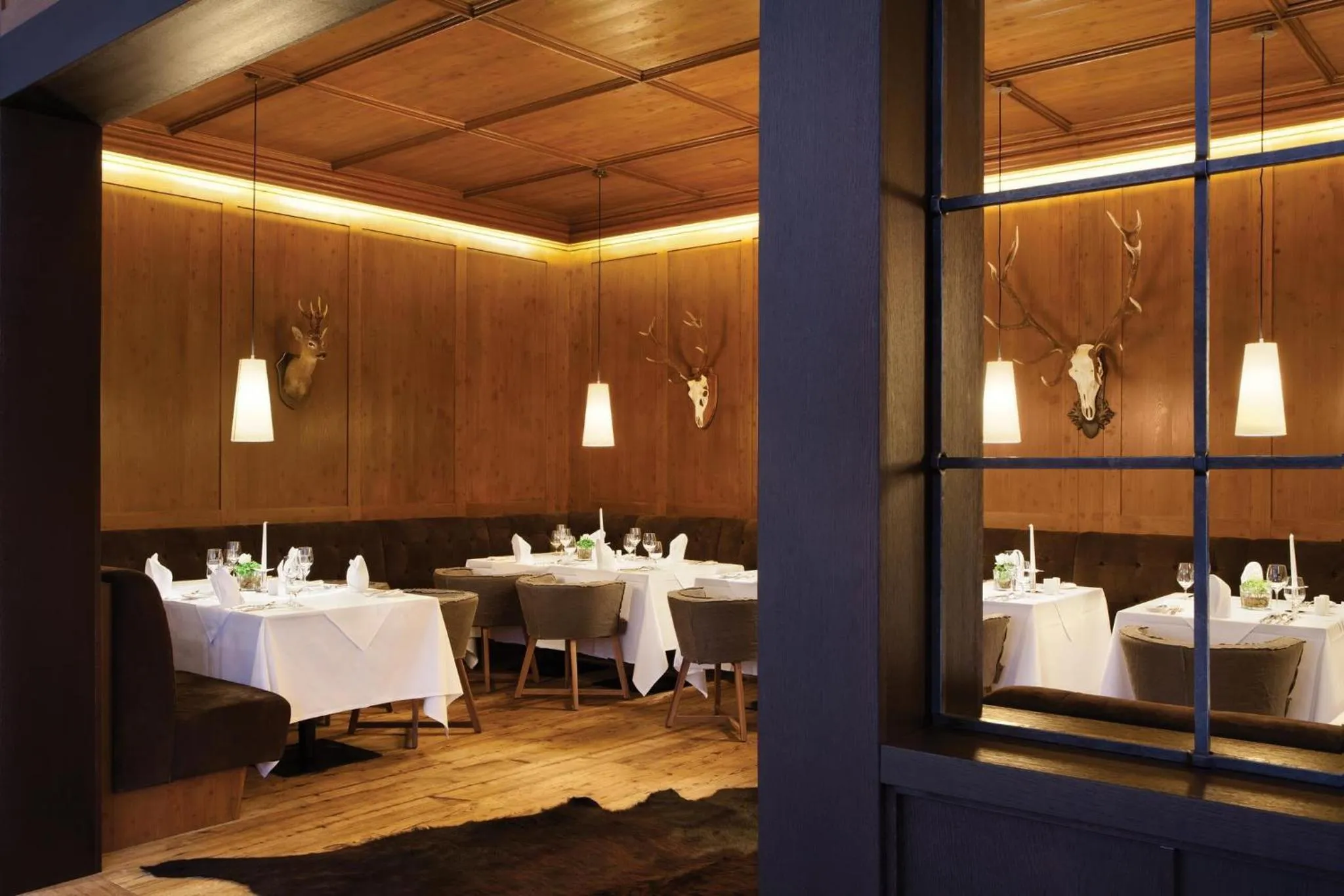 Restaurant/places to eat in Kempinski Hotel Das Tirol