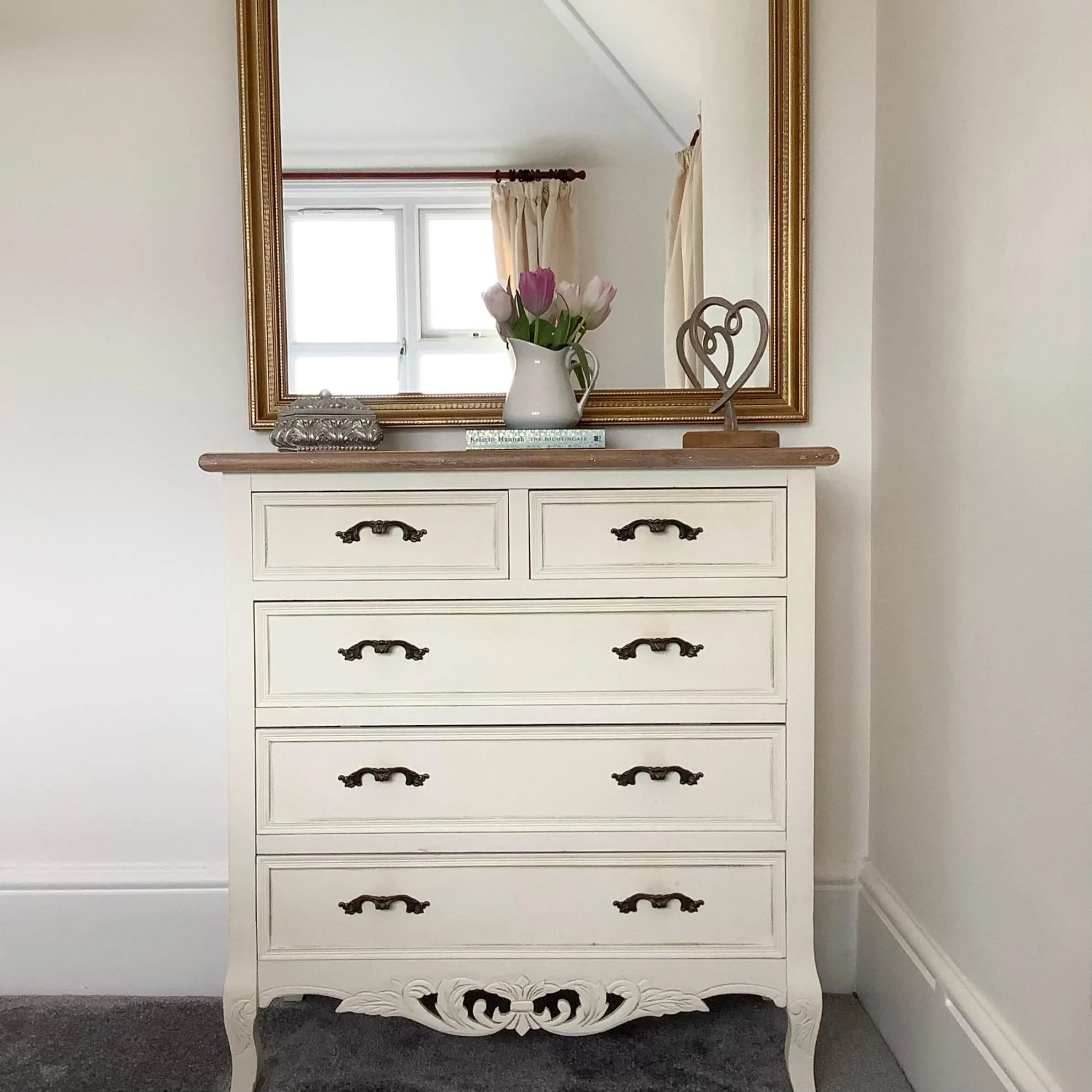 Decorative detail in Humphries Cross Apartments