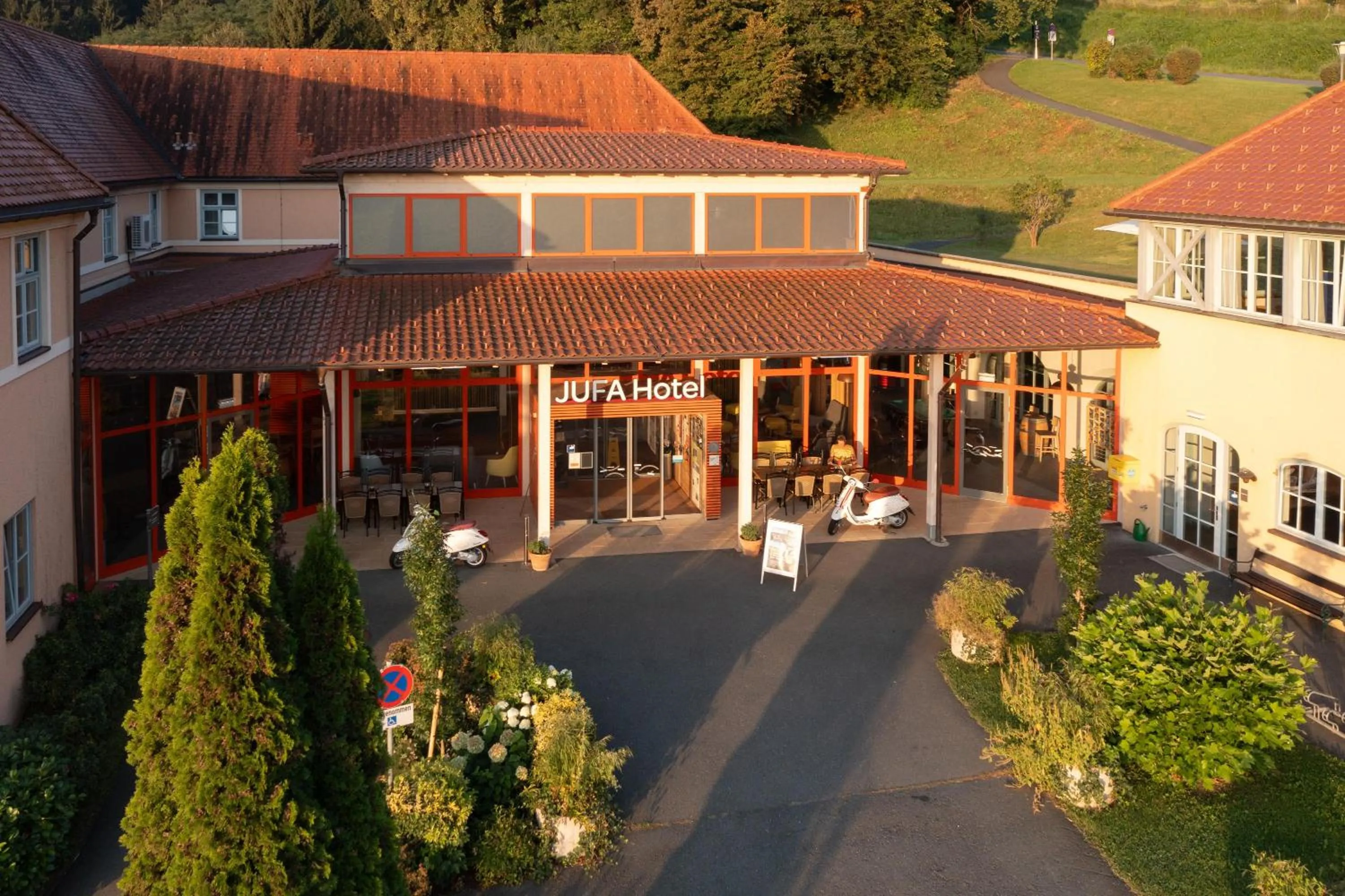Facade/entrance in JUFA Hotel Deutschlandsberg
