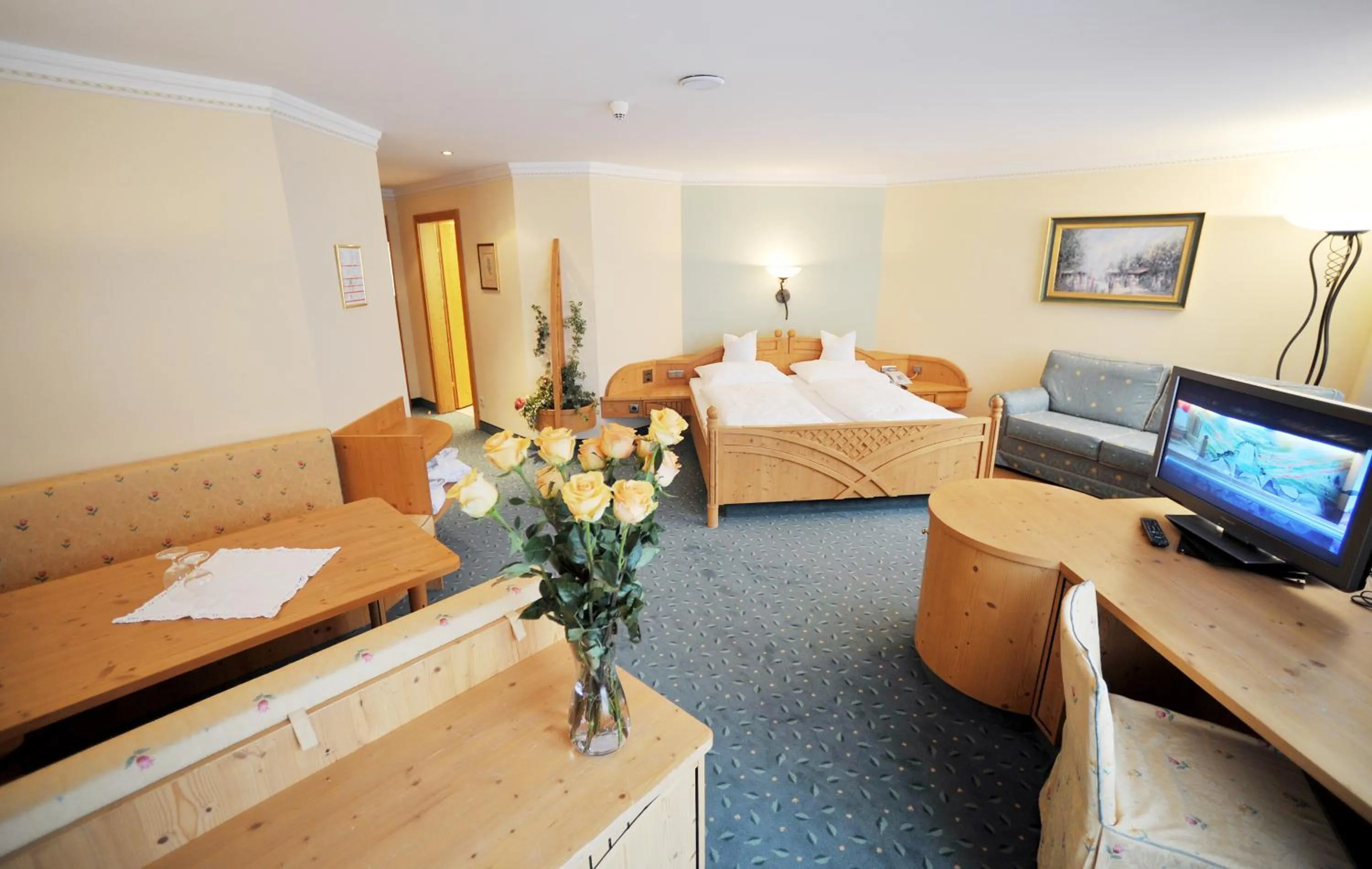 TV and multimedia, Bed in Thermal-Badhotel Kirchler