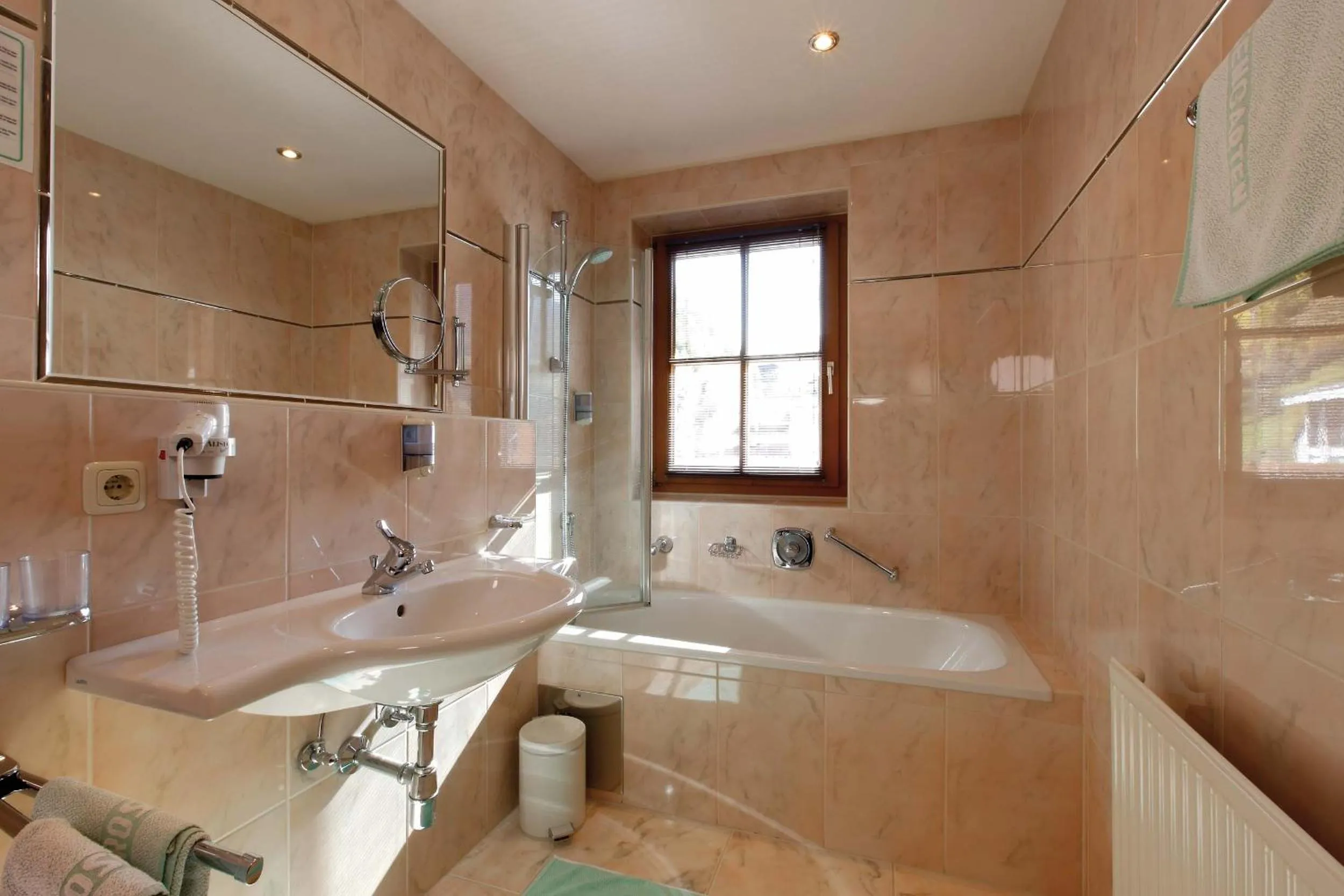 Bathroom in Hotel Das Zentrum