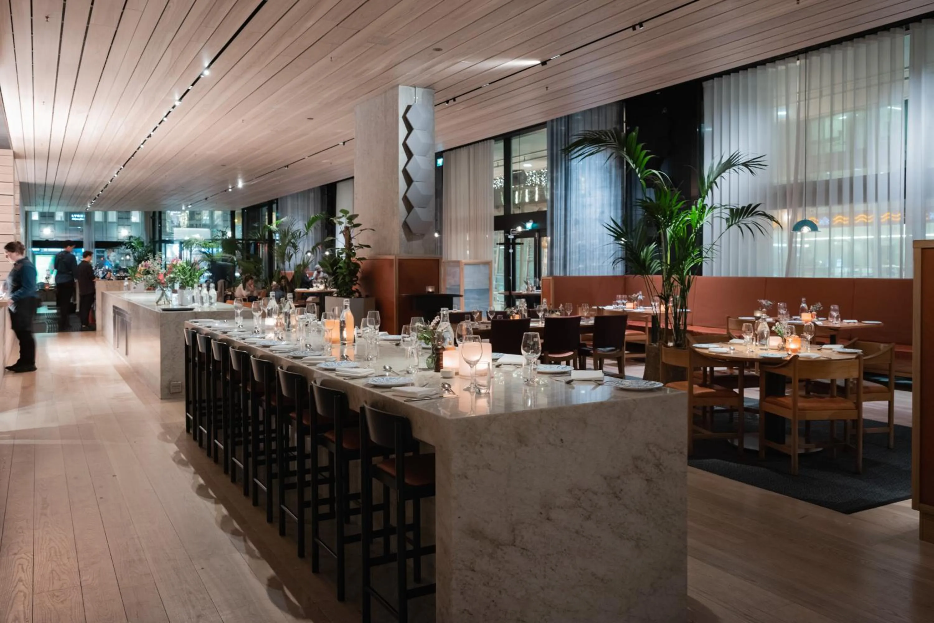 Restaurant/places to eat in Nordic Light Hotel